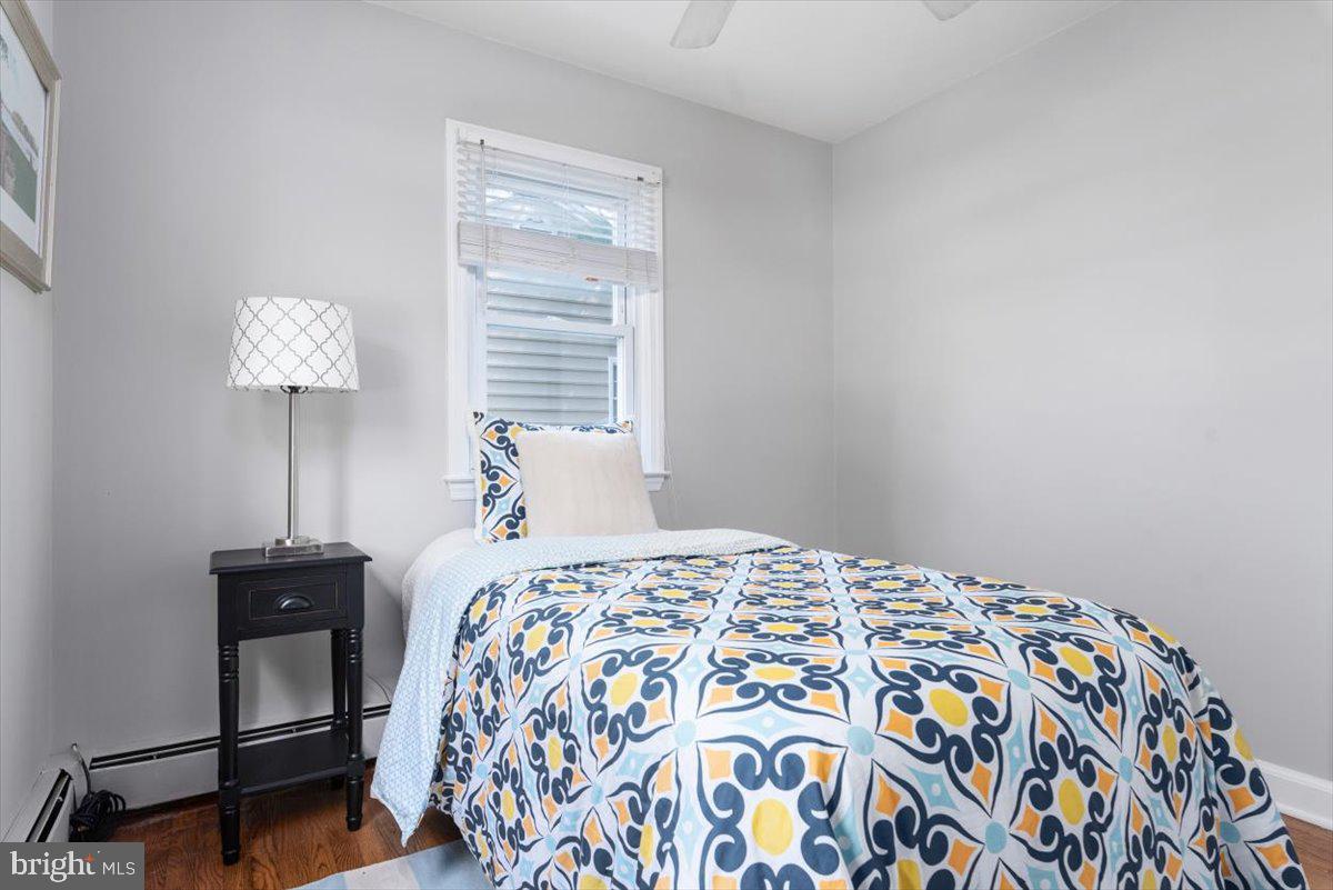 CENTREVILLE HEIGHTS - Residential