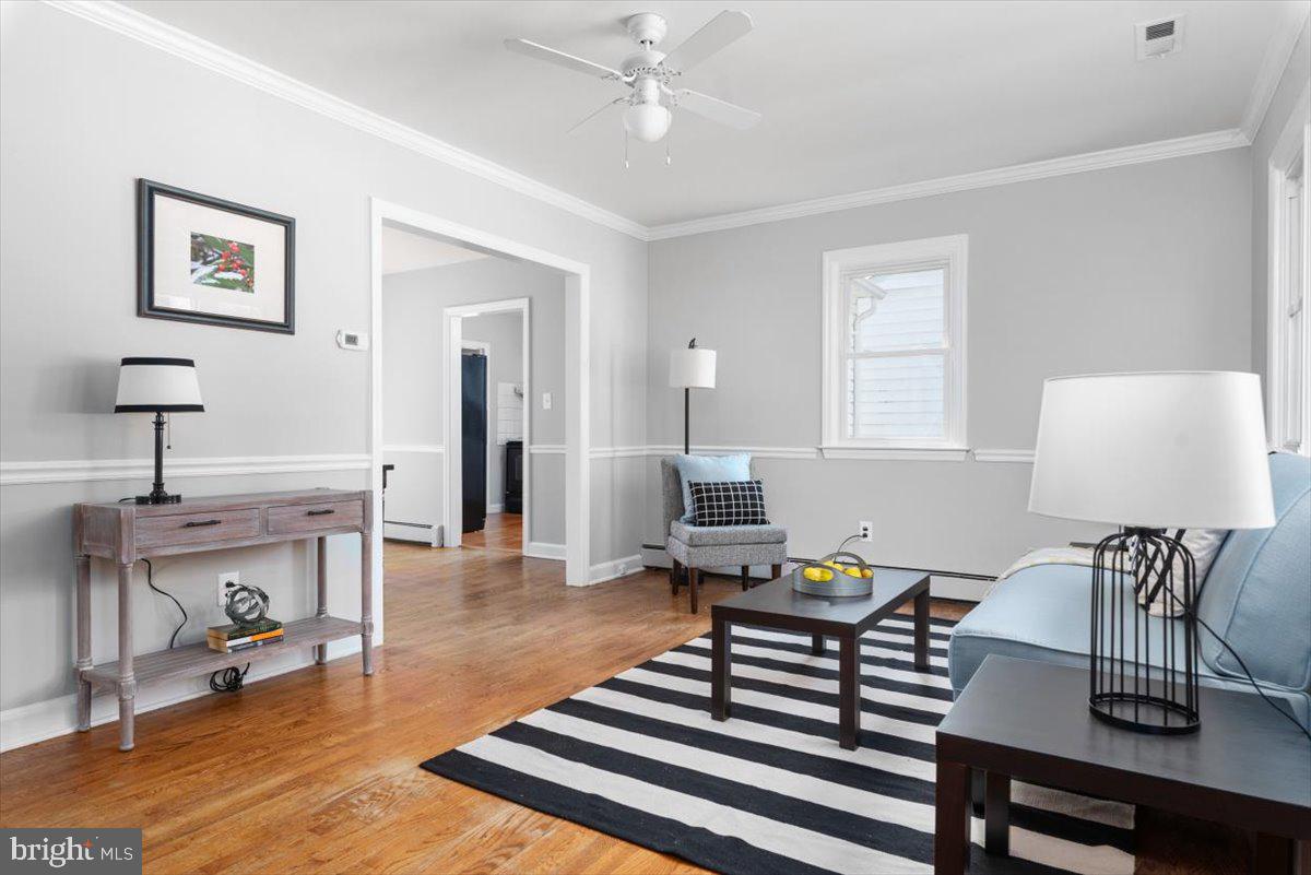 CENTREVILLE HEIGHTS - Residential