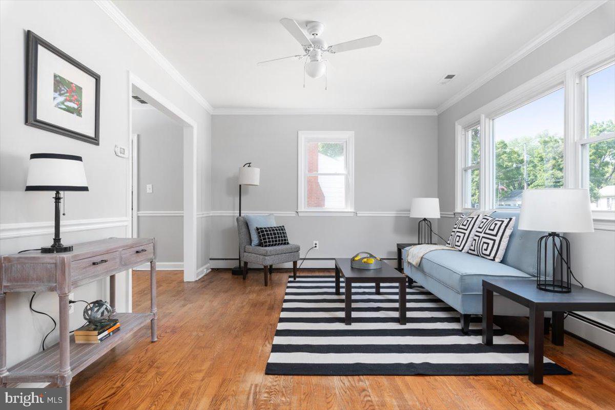 CENTREVILLE HEIGHTS - Residential