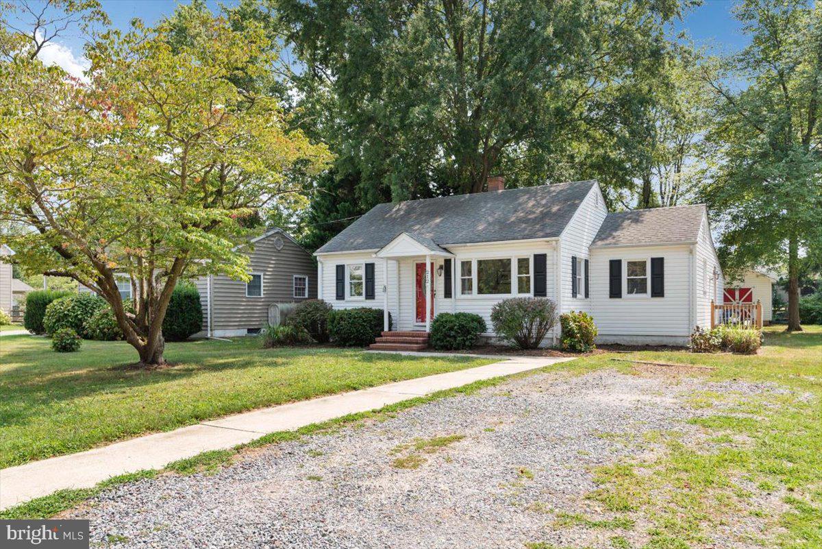 CENTREVILLE HEIGHTS - Residential