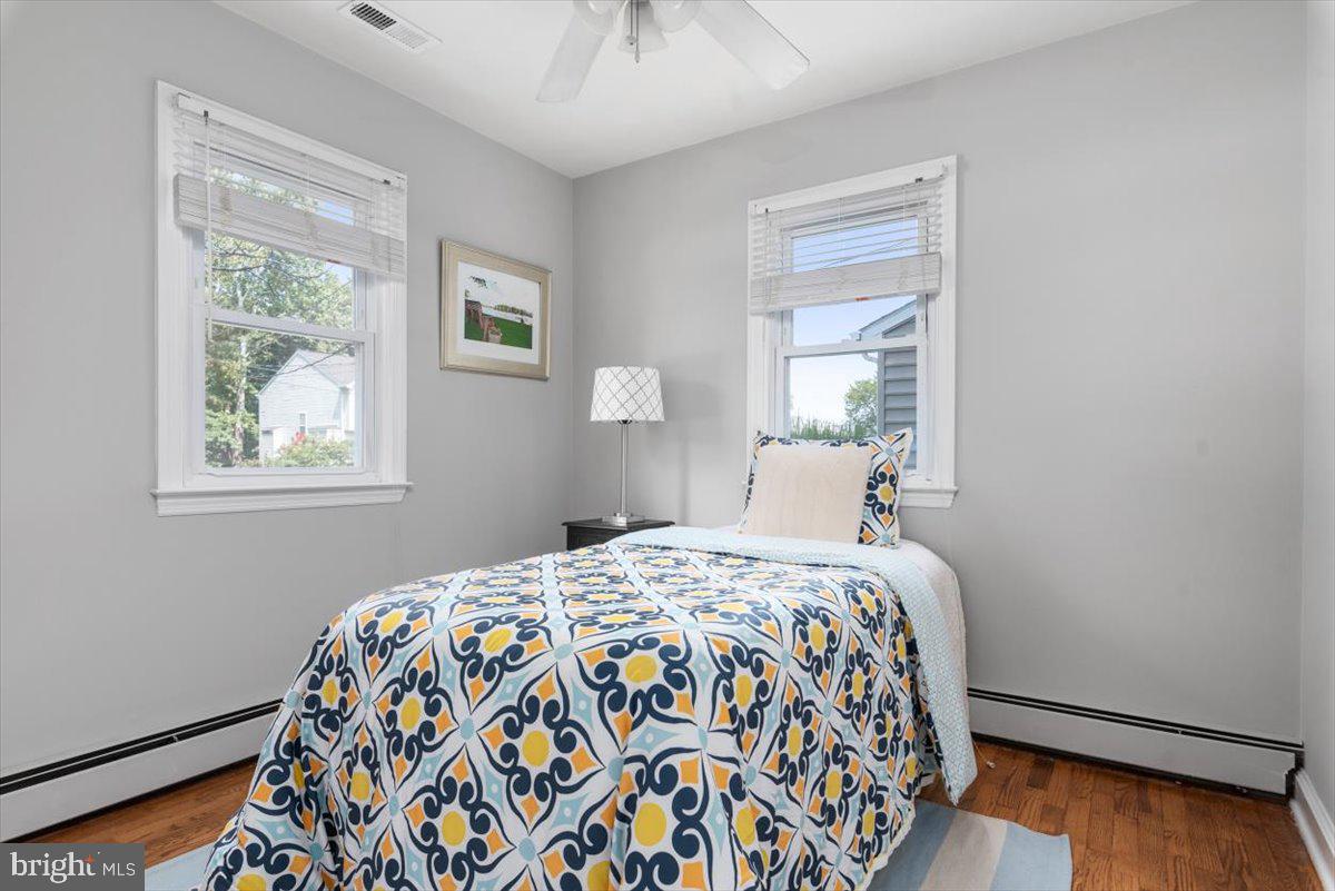 CENTREVILLE HEIGHTS - Residential