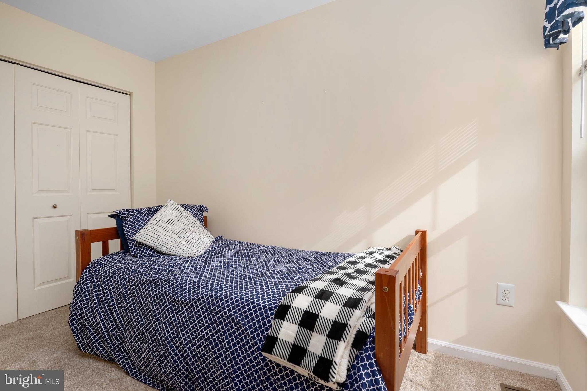 NORTH BROOK - Residential