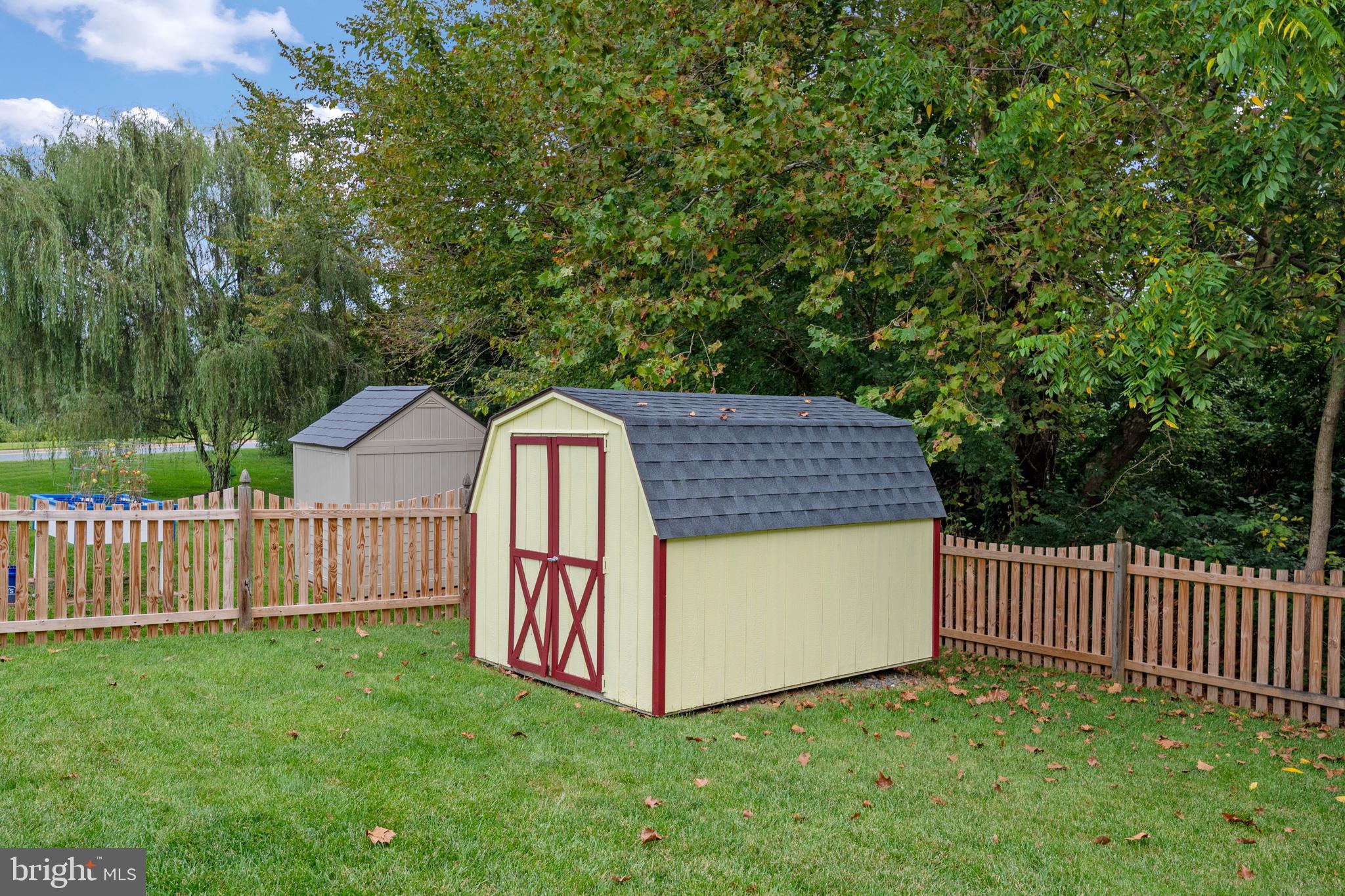 NORTH BROOK - Residential