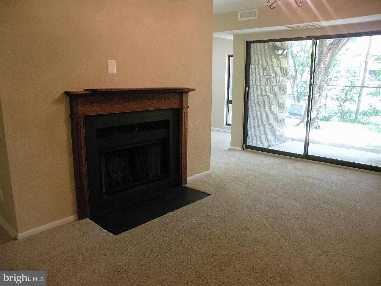 VILLAGE OF LONG REACH - Residential