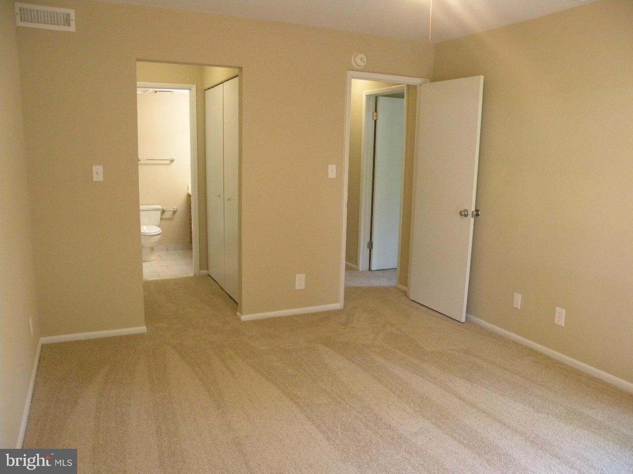 VILLAGE OF LONG REACH - Residential