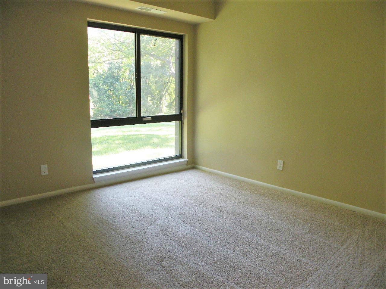 VILLAGE OF LONG REACH - Residential