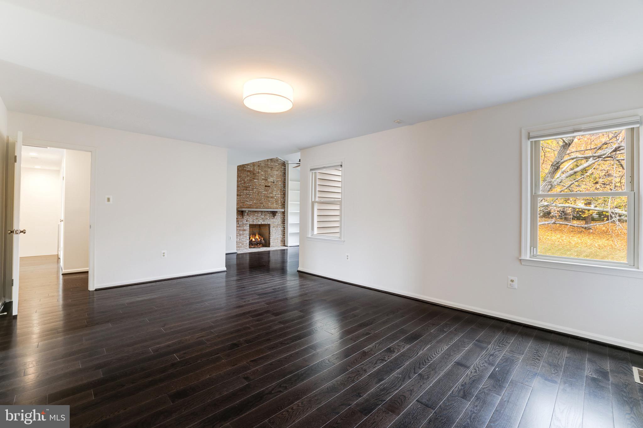 MCLEAN ESTATES - Residential