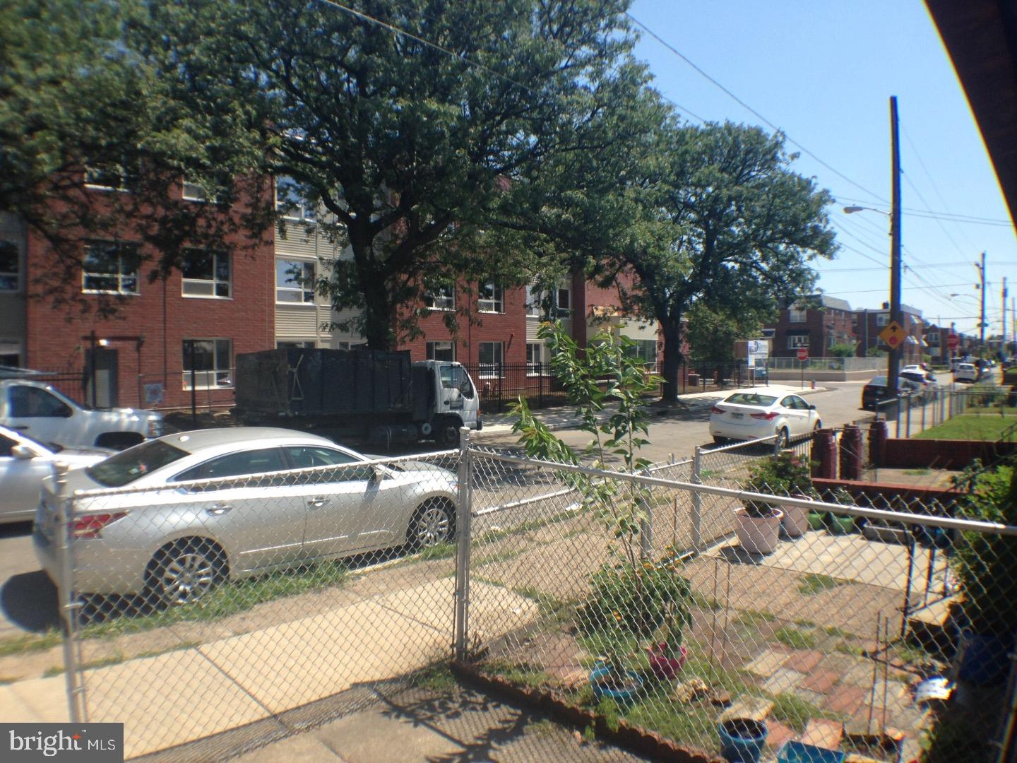 POINT BREEZE - Residential