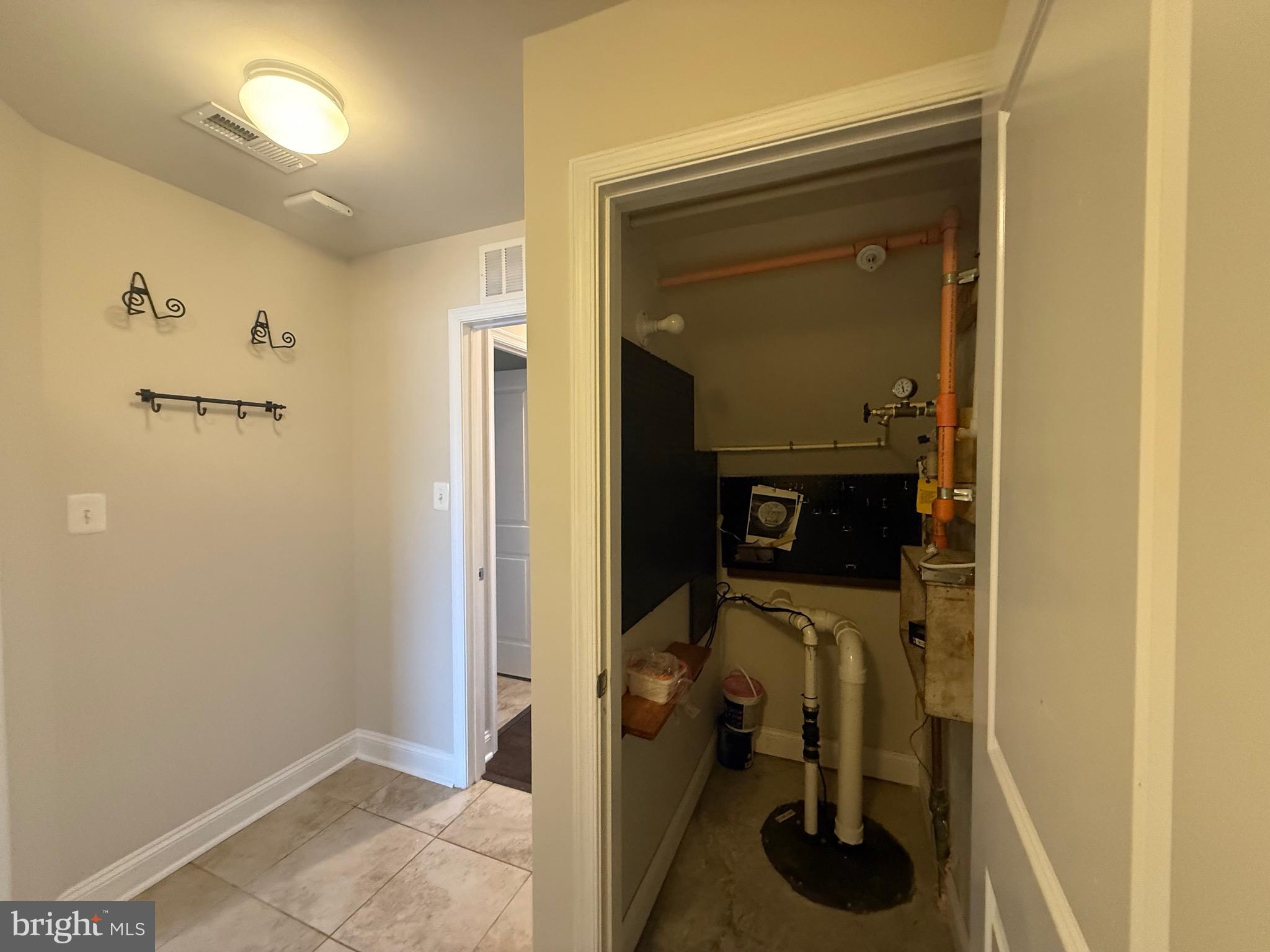 OXFORD SQUARE - Residential