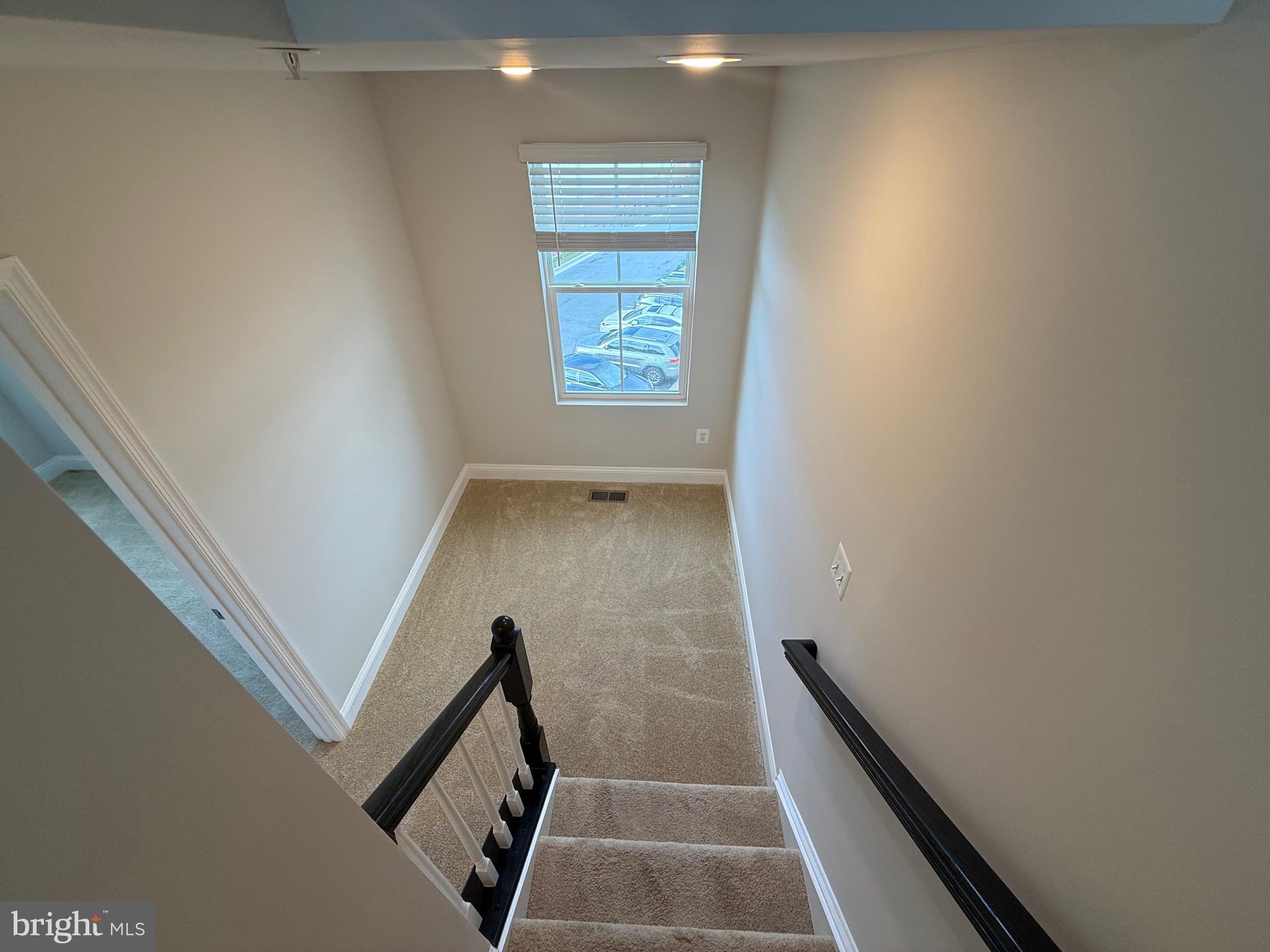 OXFORD SQUARE - Residential