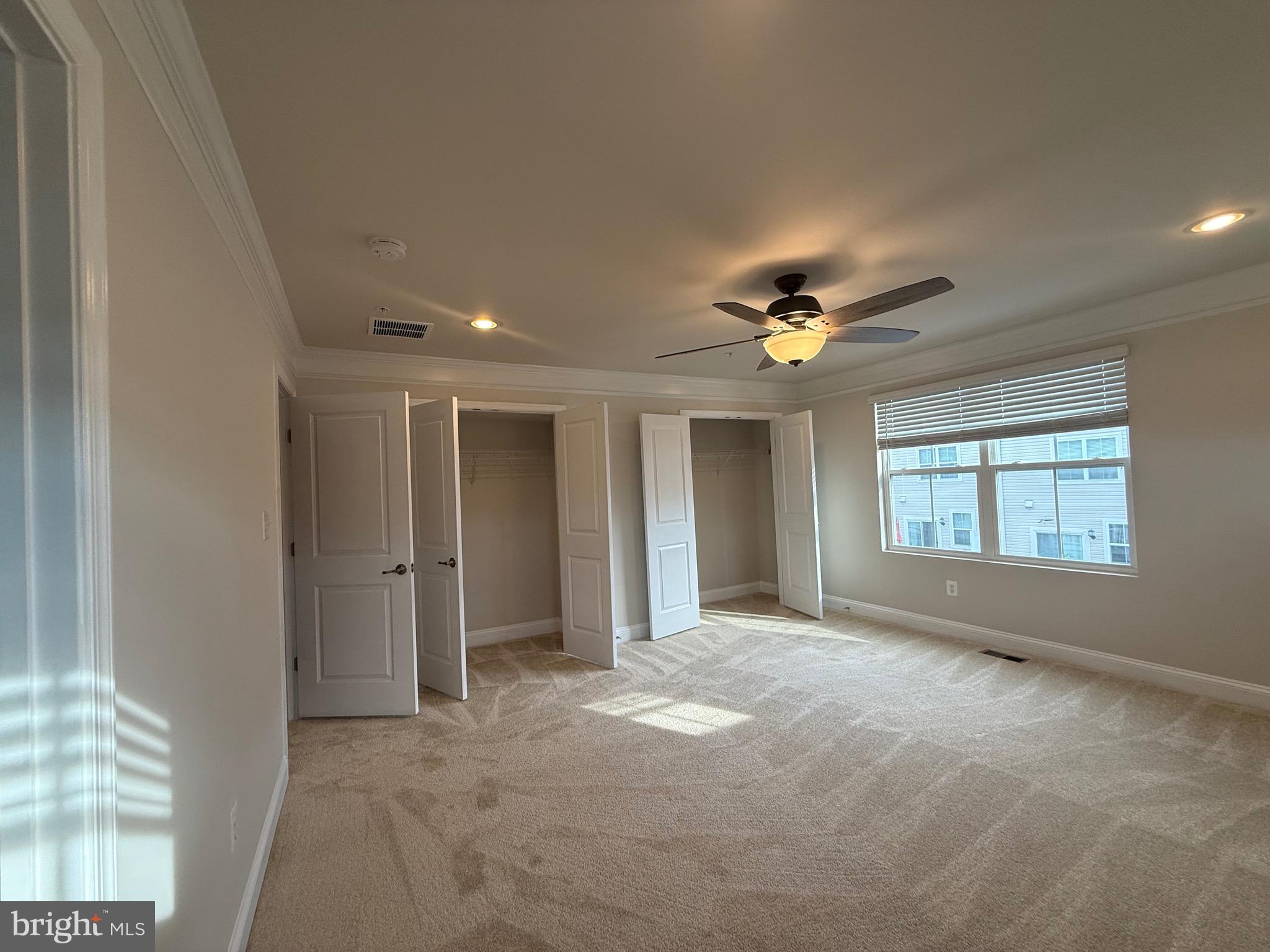 OXFORD SQUARE - Residential