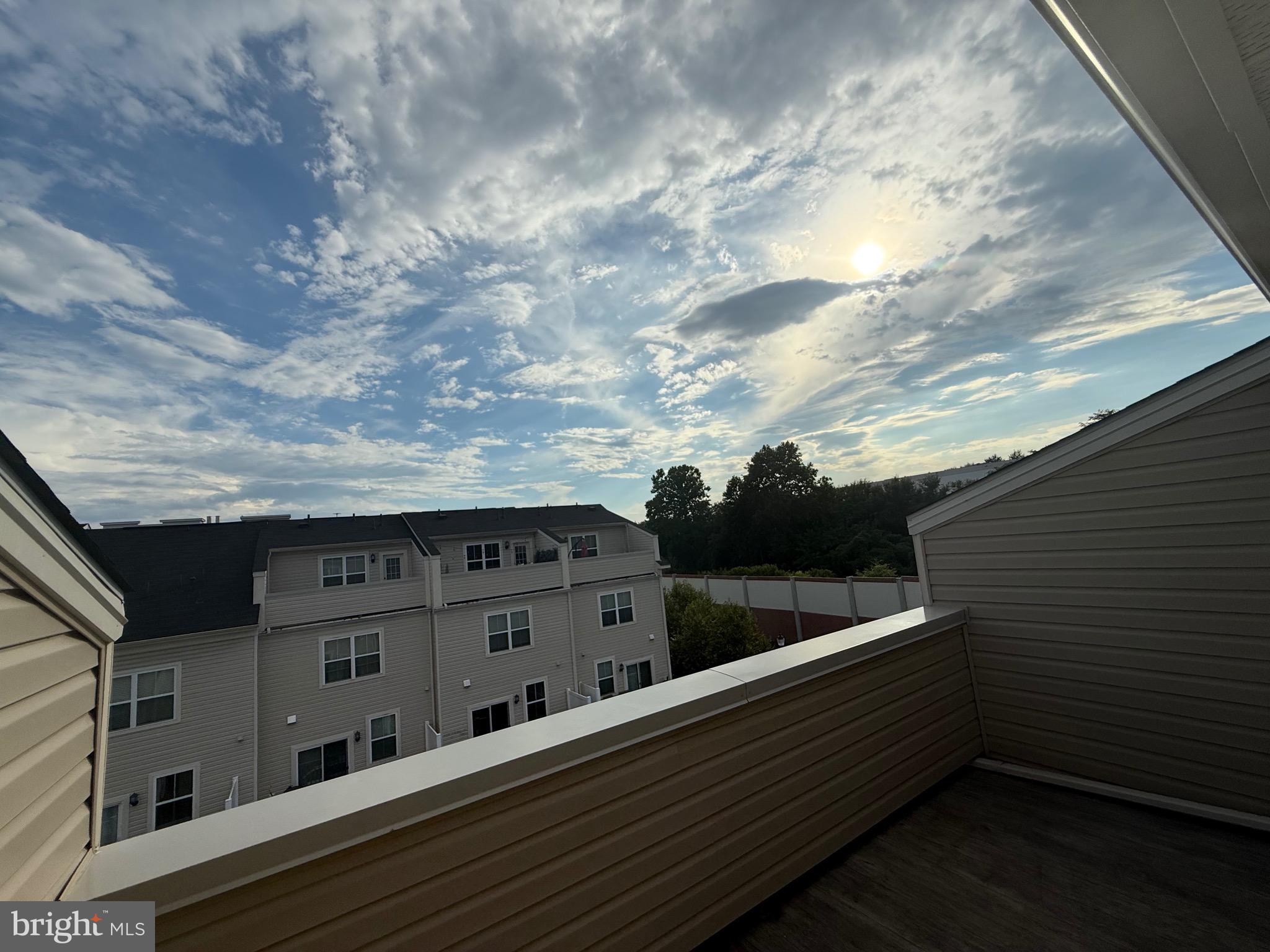 OXFORD SQUARE - Residential