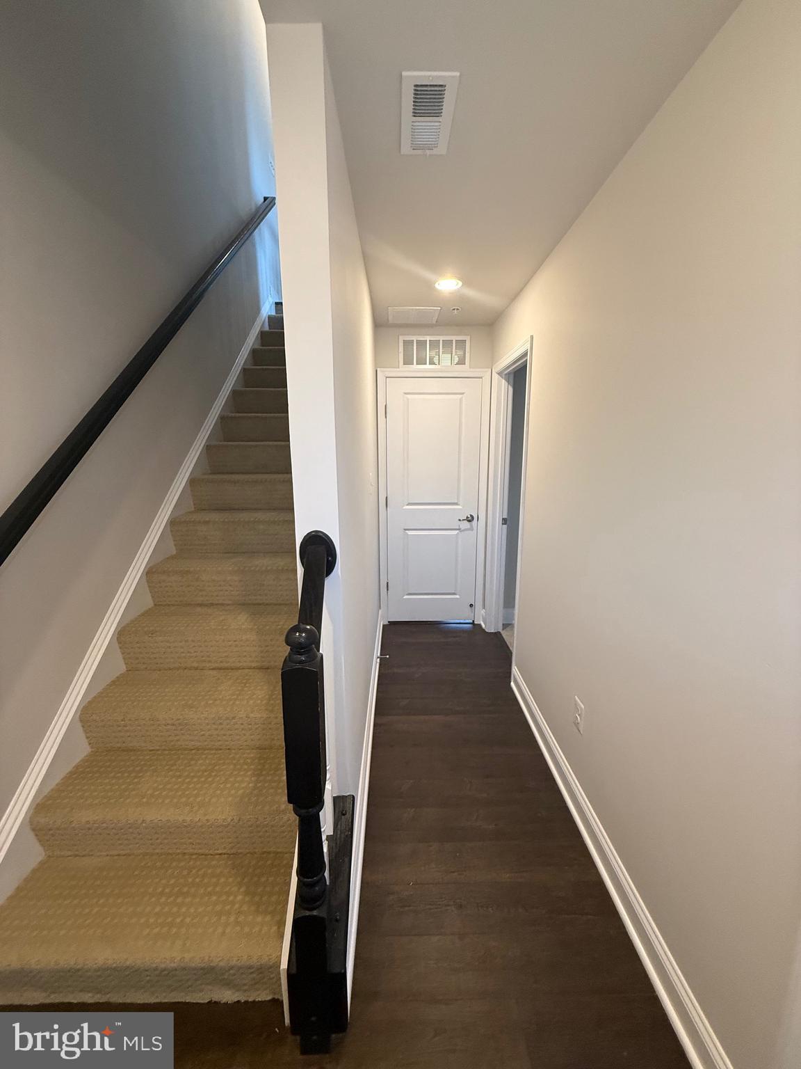 OXFORD SQUARE - Residential