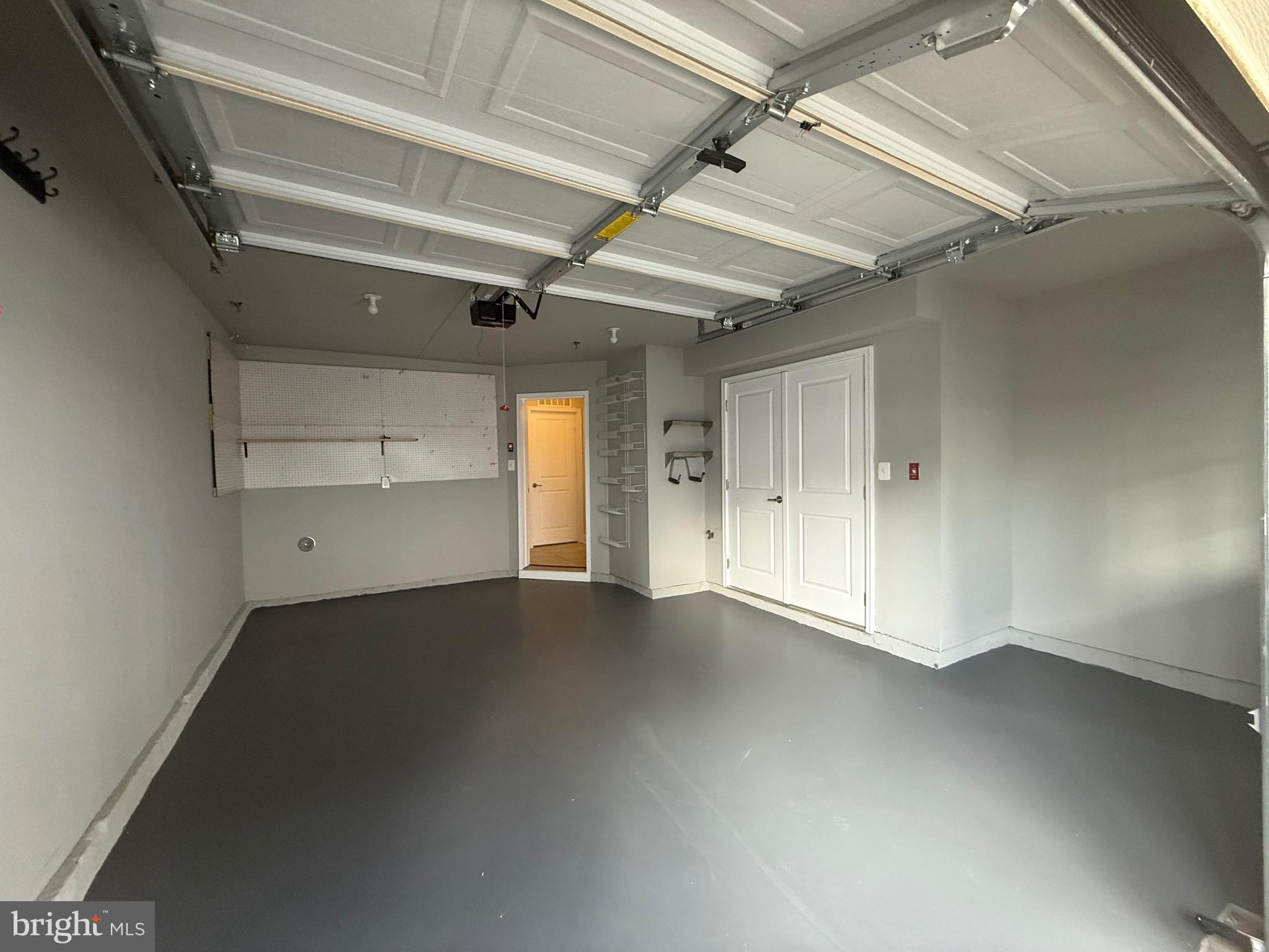 OXFORD SQUARE - Residential