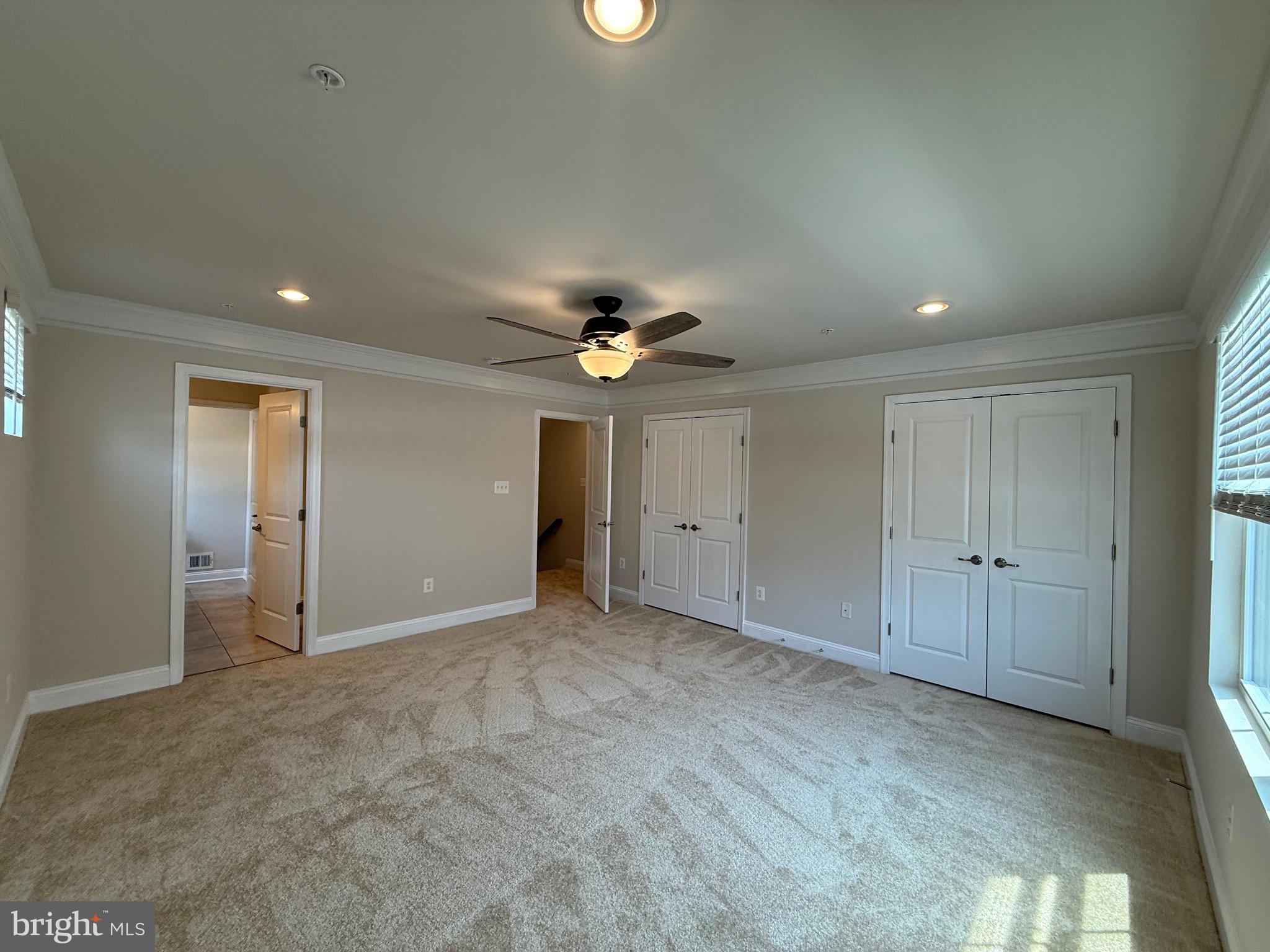 OXFORD SQUARE - Residential