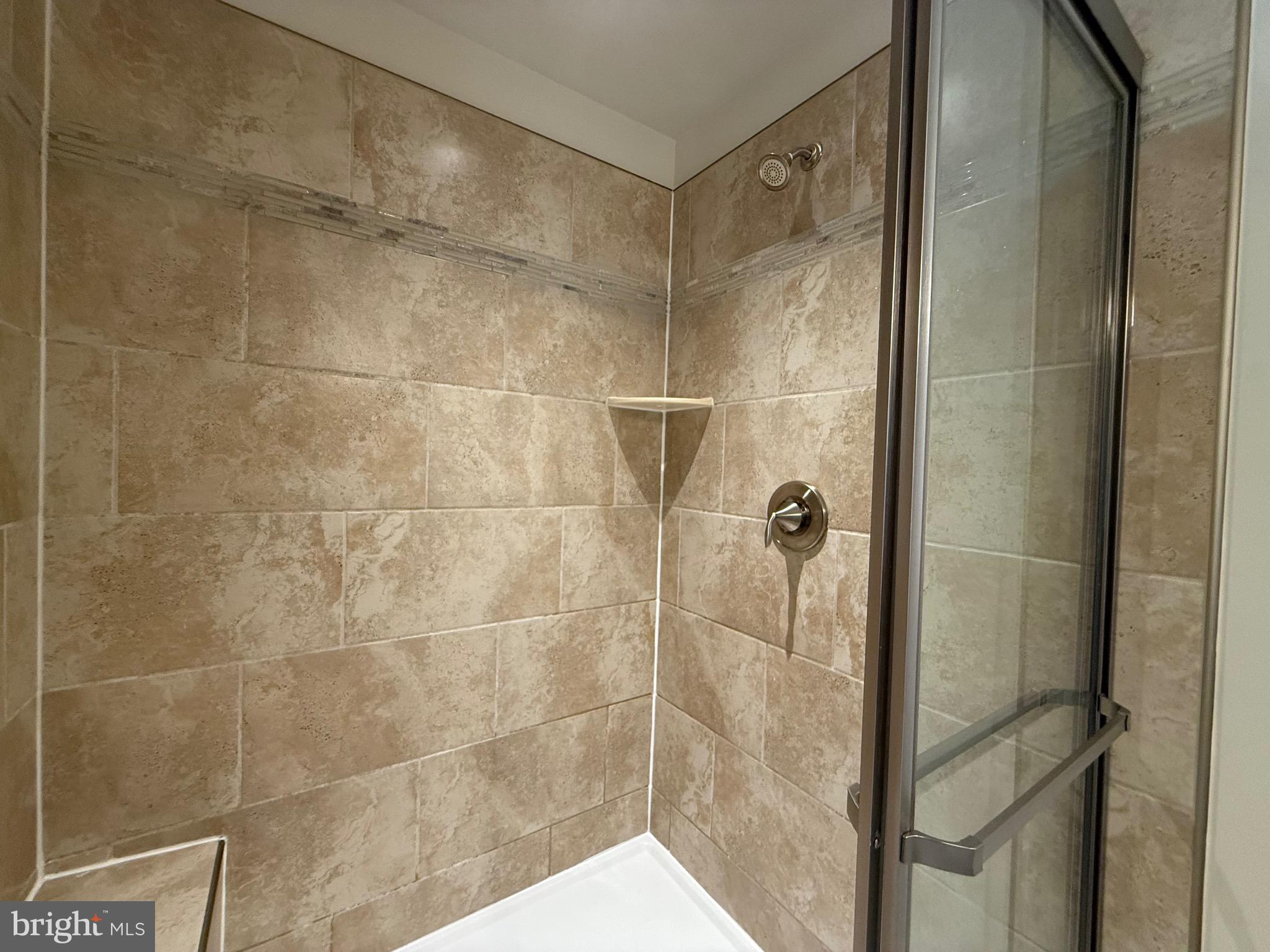 OXFORD SQUARE - Residential