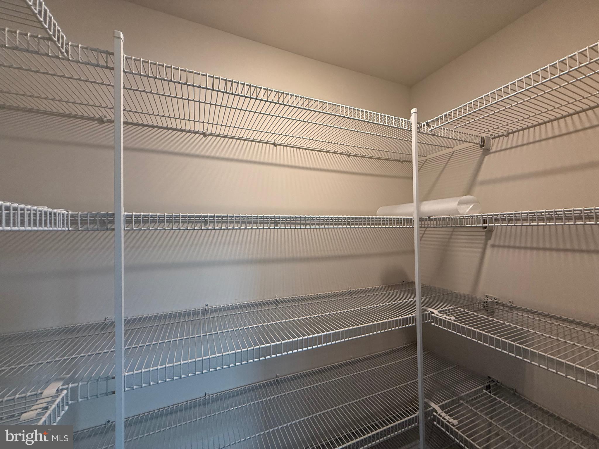 OXFORD SQUARE - Residential