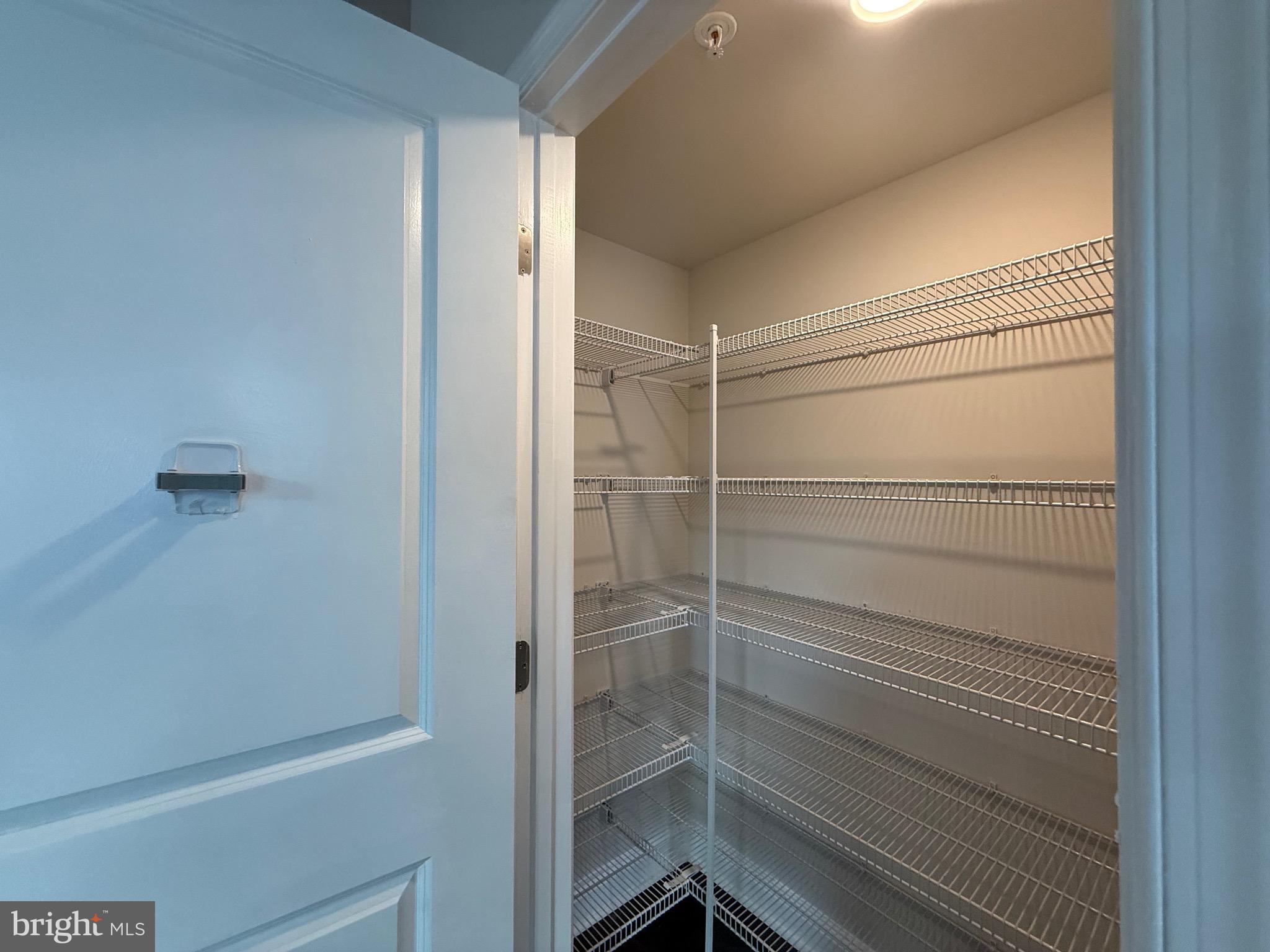 OXFORD SQUARE - Residential