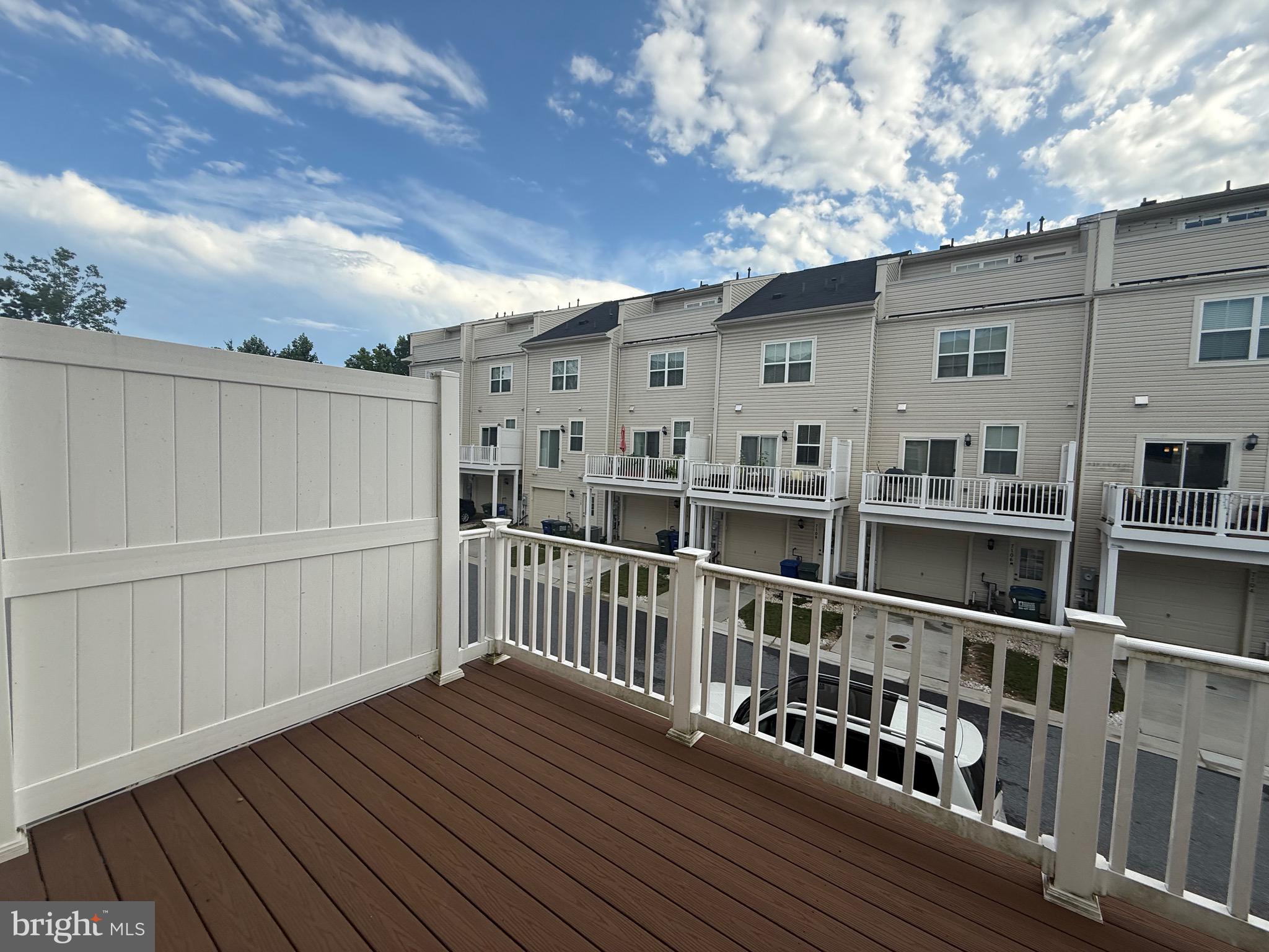 OXFORD SQUARE - Residential