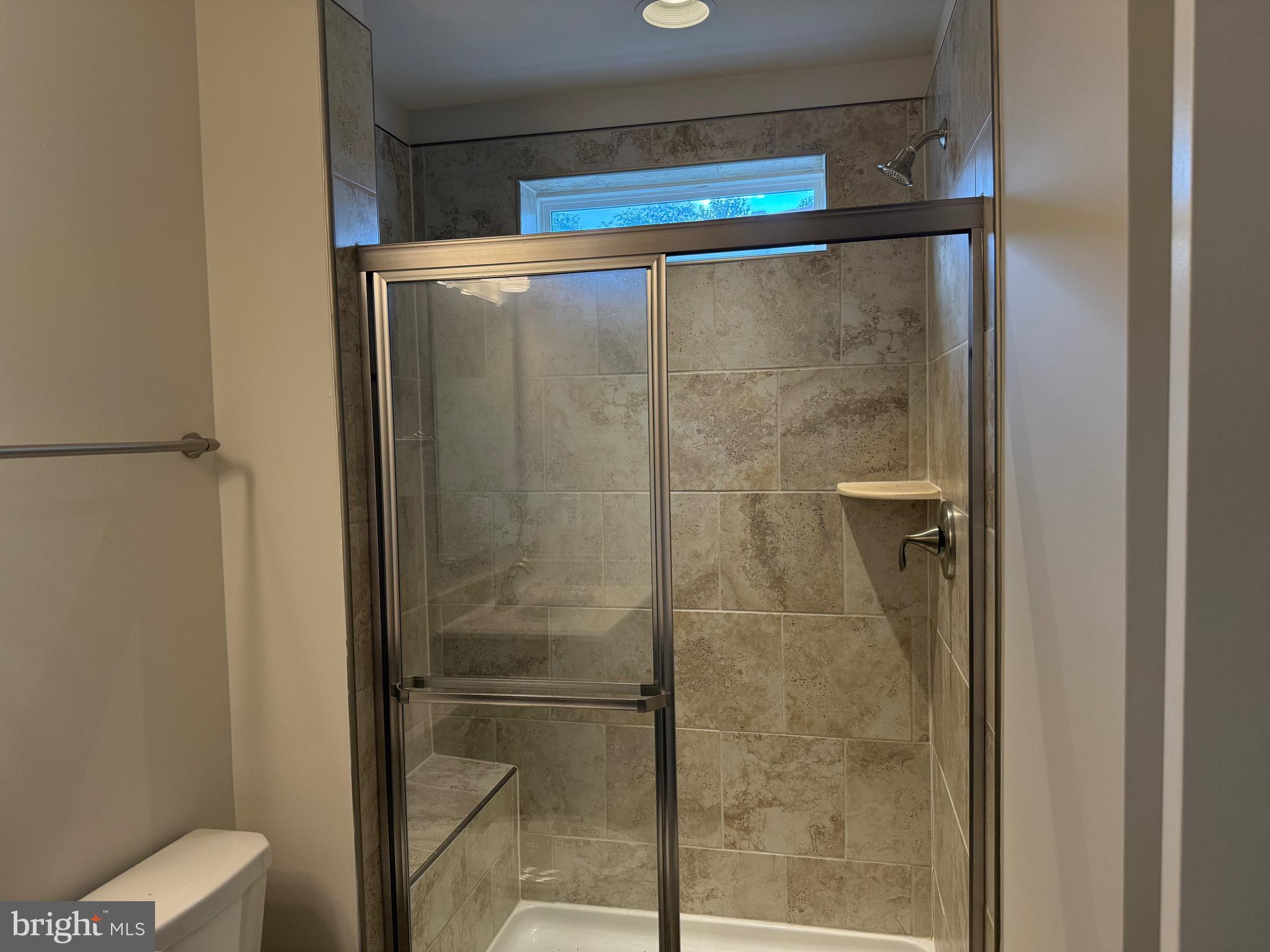 OXFORD SQUARE - Residential