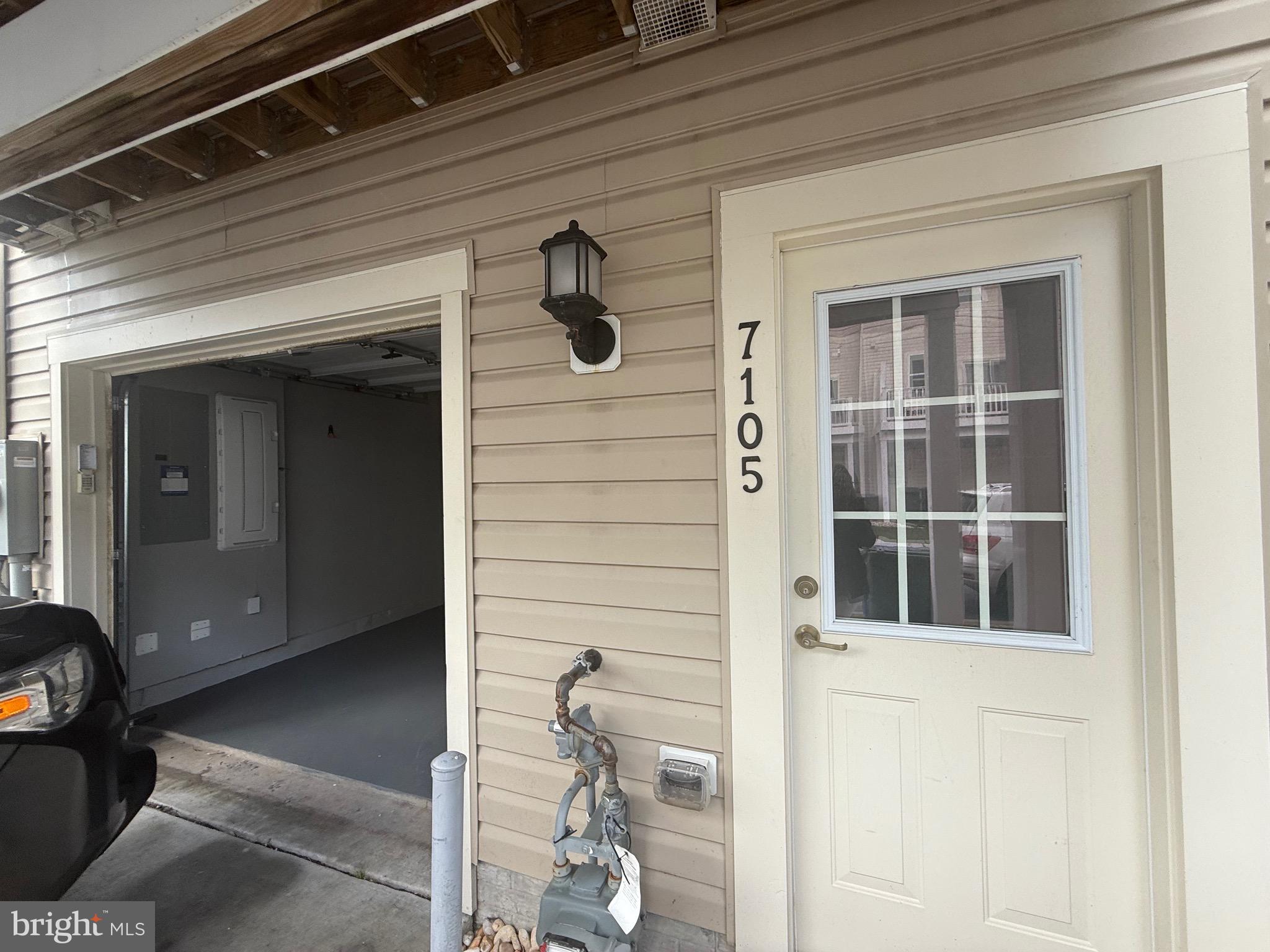 OXFORD SQUARE - Residential