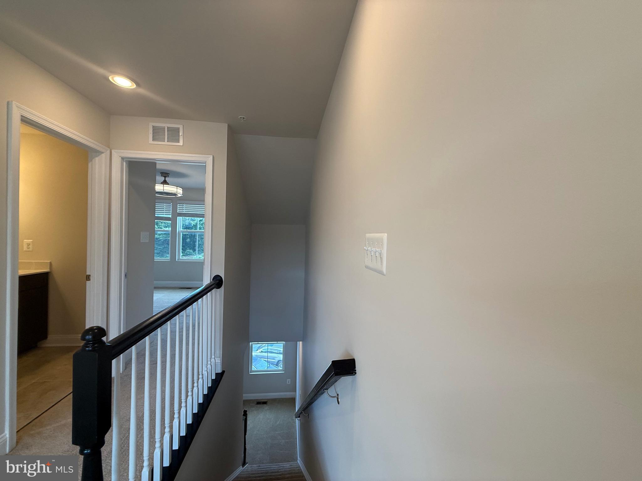 OXFORD SQUARE - Residential