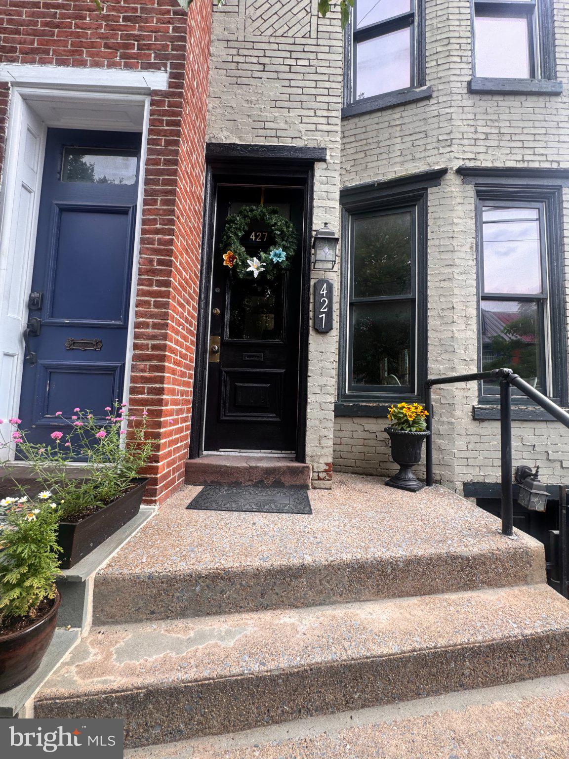 427 BOAS STREET