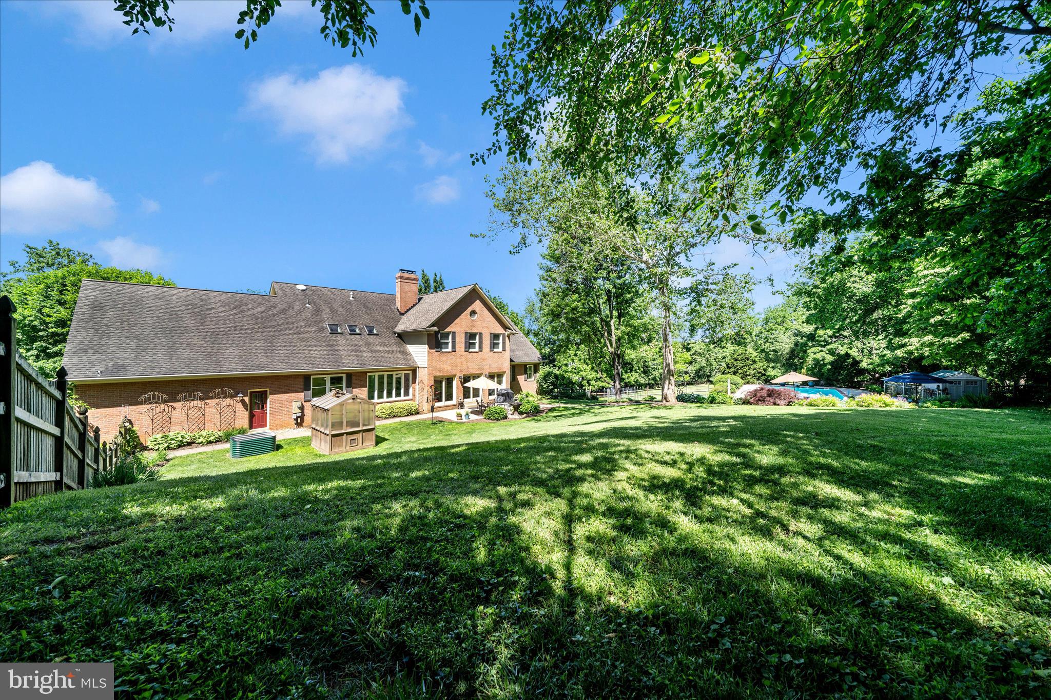 SPRINGDALE - Residential