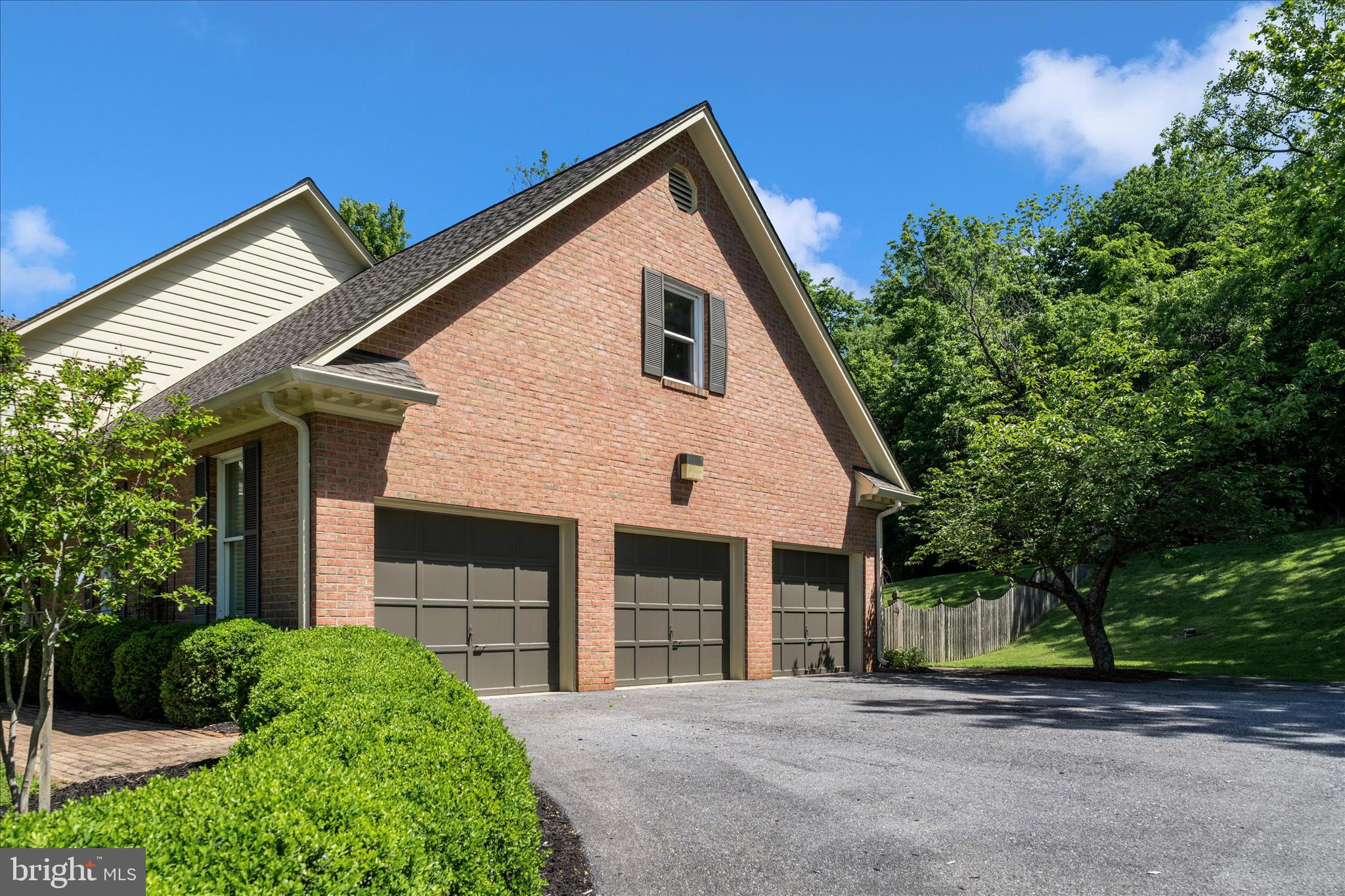 SPRINGDALE - Residential
