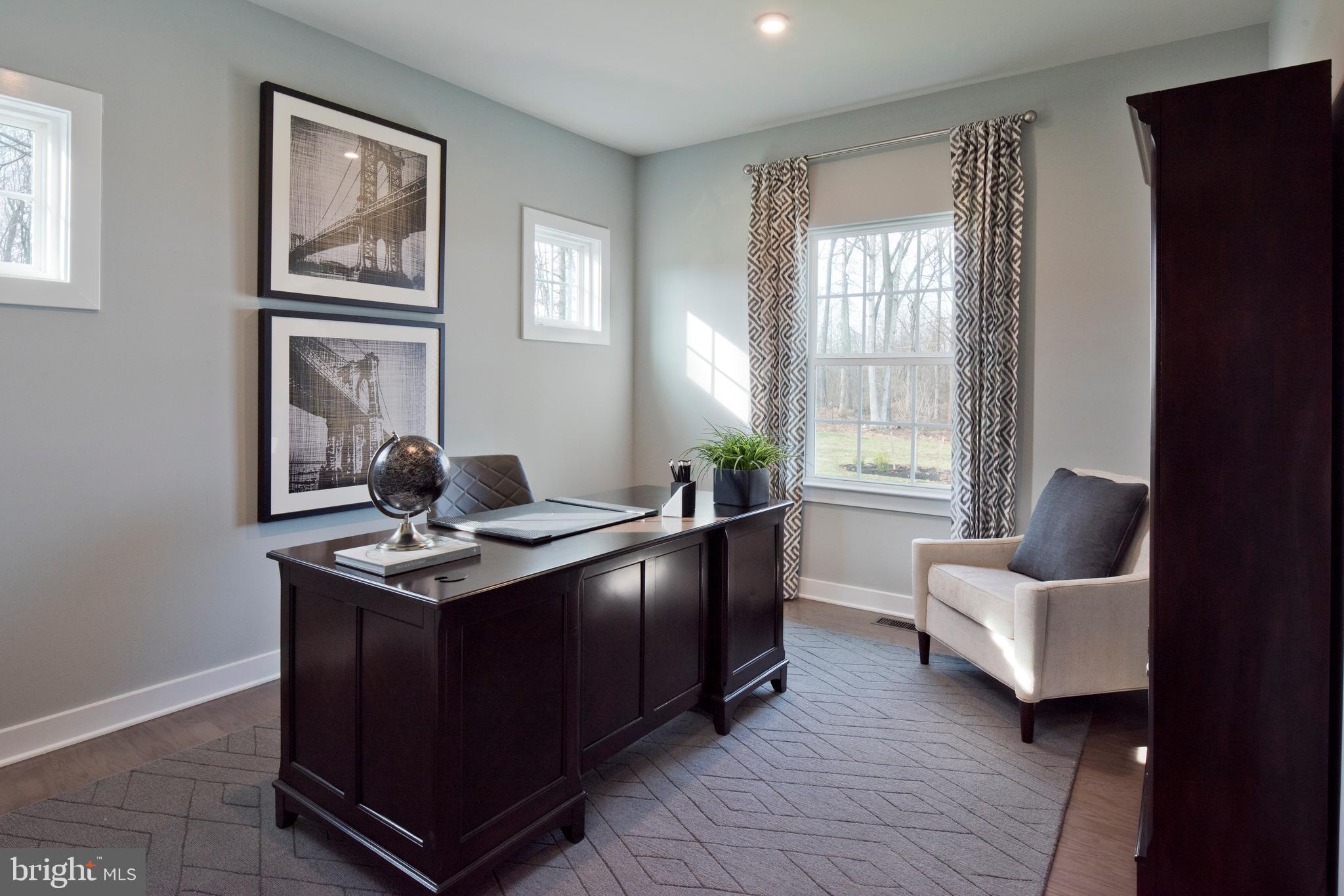 LAKE LINGANORE WOODRIDGE - Residential