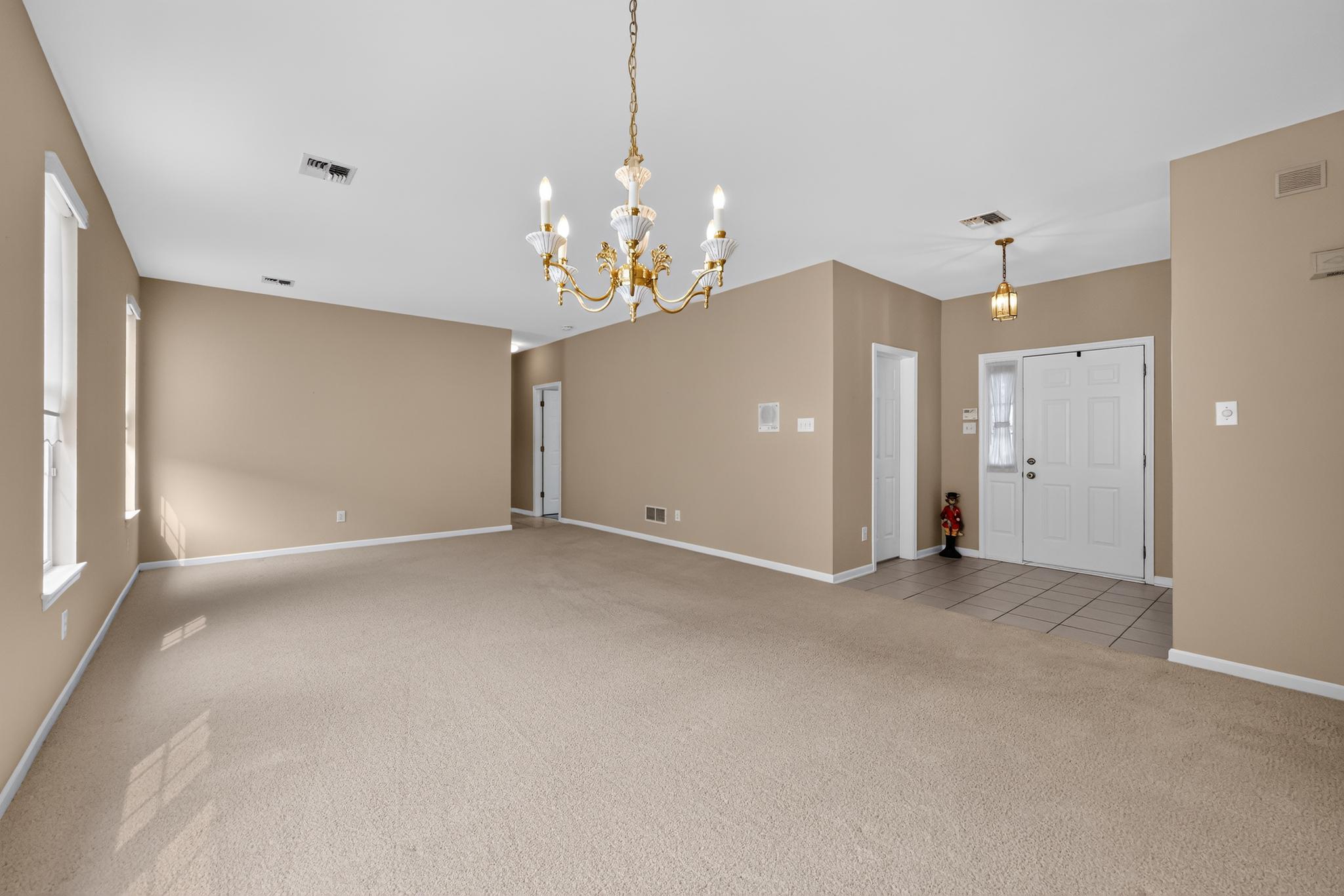 2105 WHITE FOX WAY