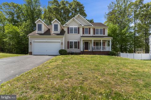 Homes For Sale - 9533 Barbaras Way<br/> KING GEORGE, VA 22485