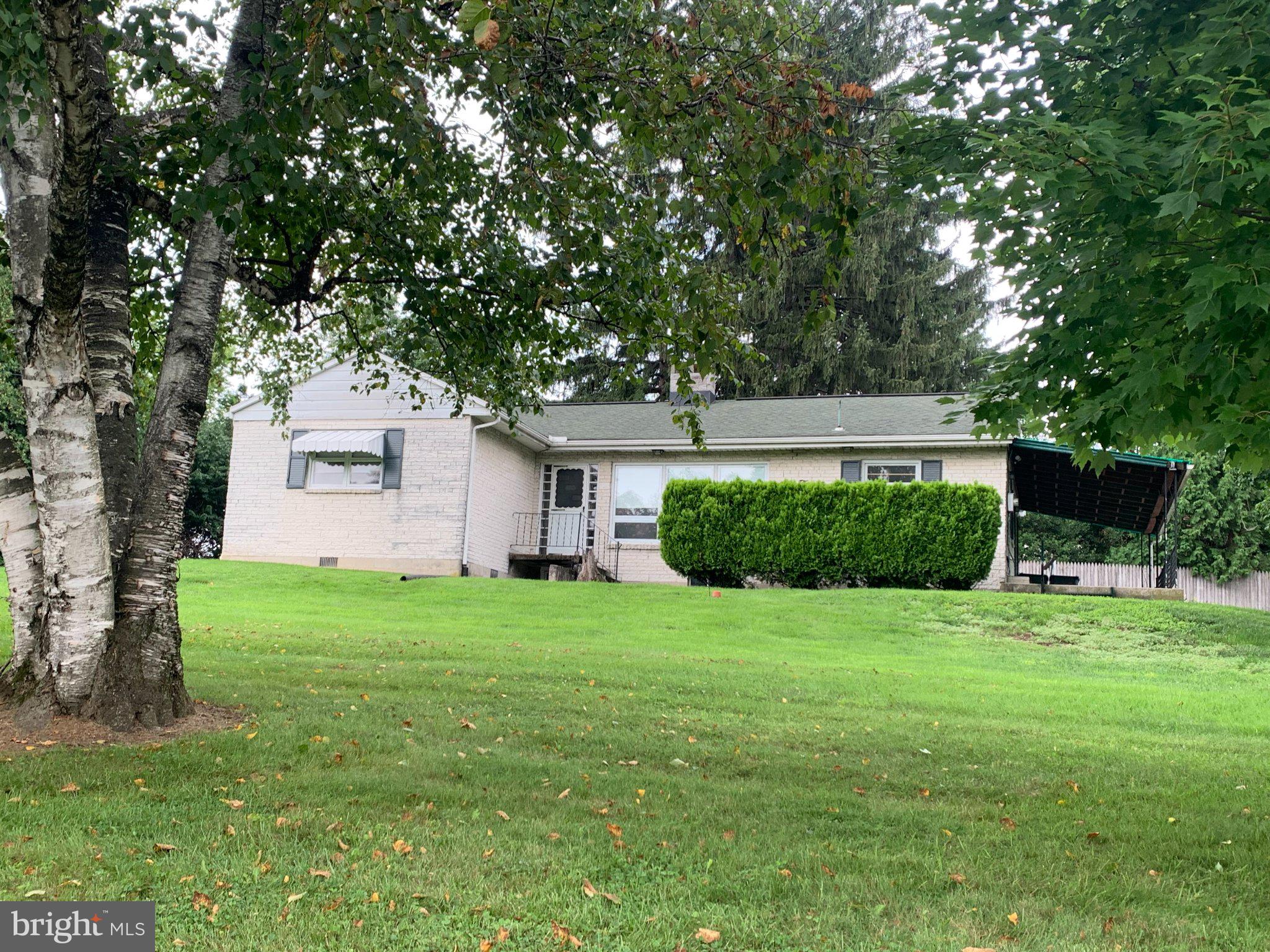 315 YORK ROAD