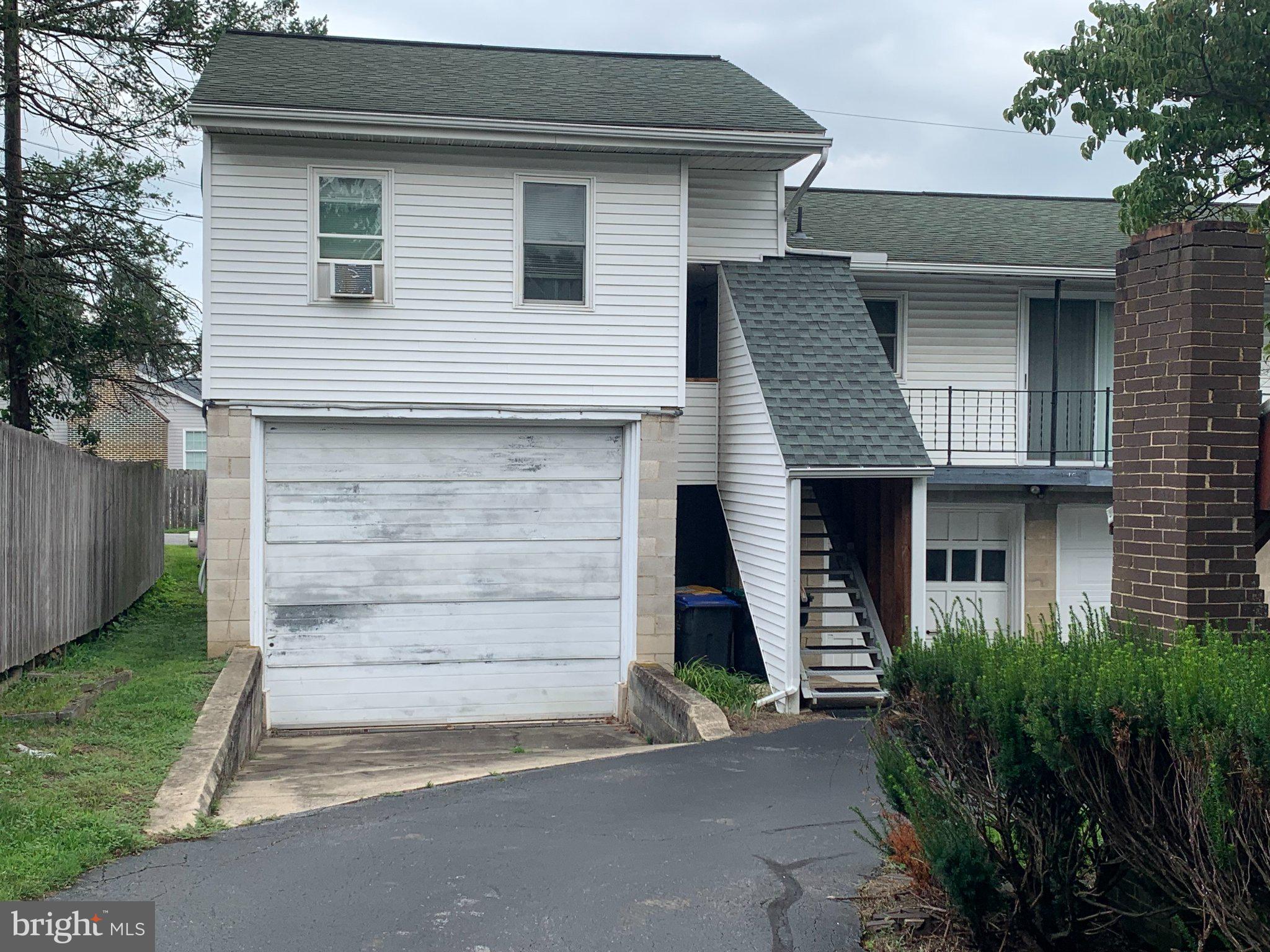 315 YORK ROAD