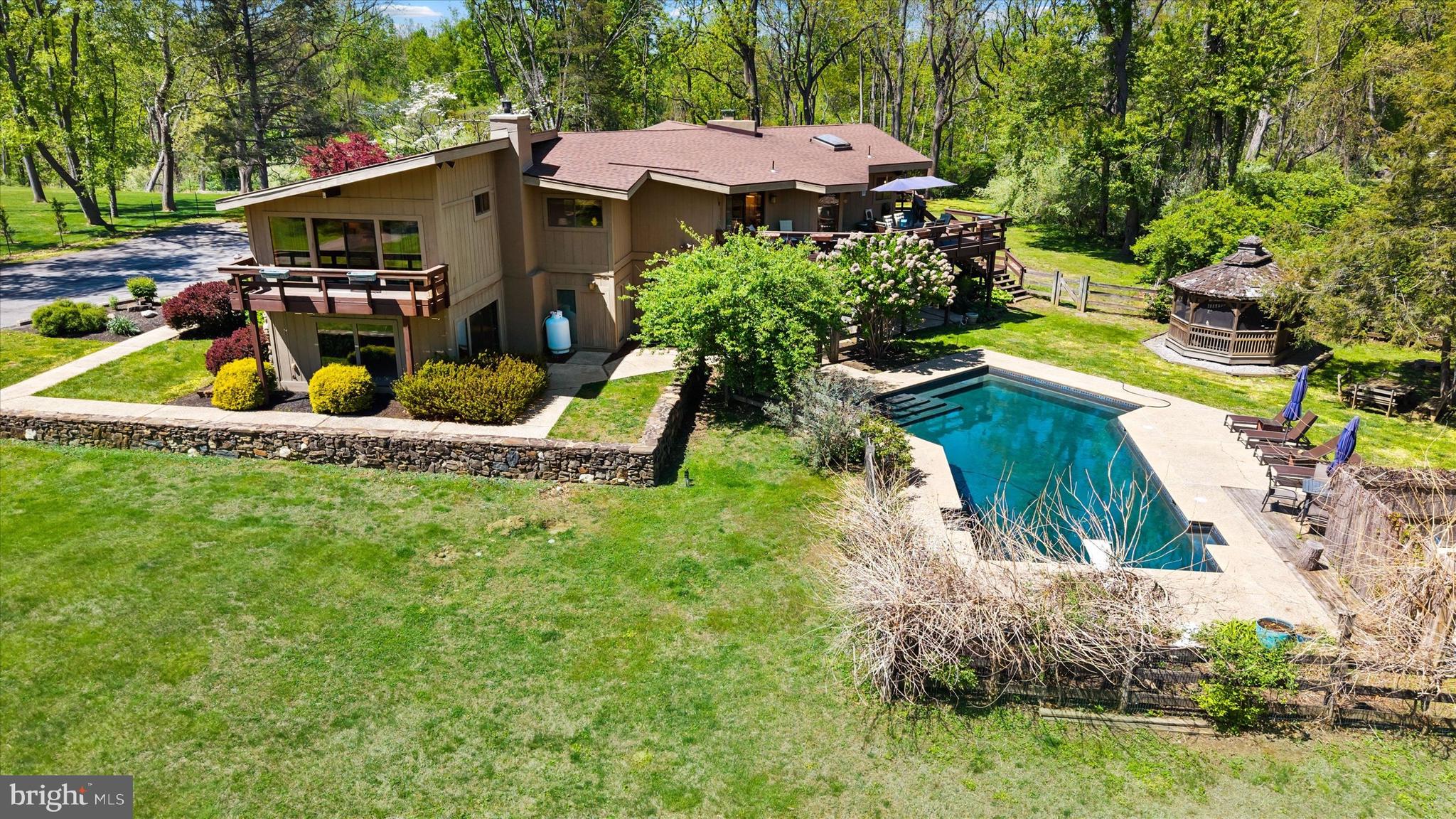 SOUTHERN SLOPES - Residential