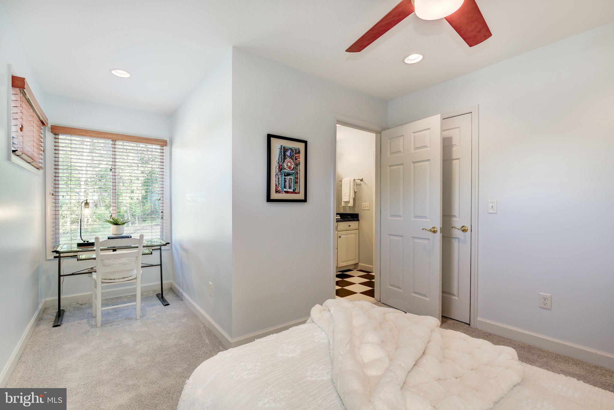 BEDFORDSHIRE - Residential