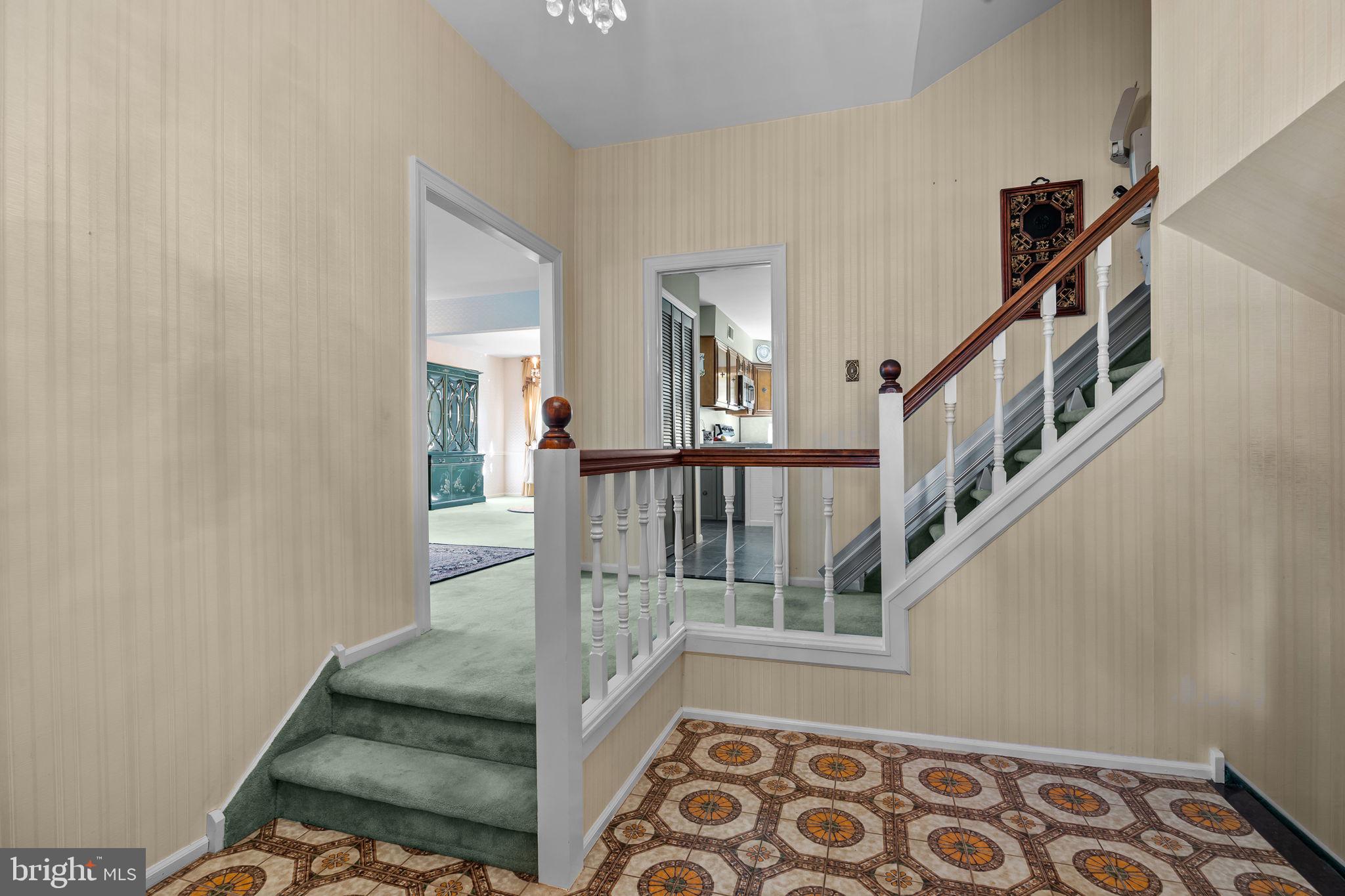 17 AVERSTONE DRIVE E