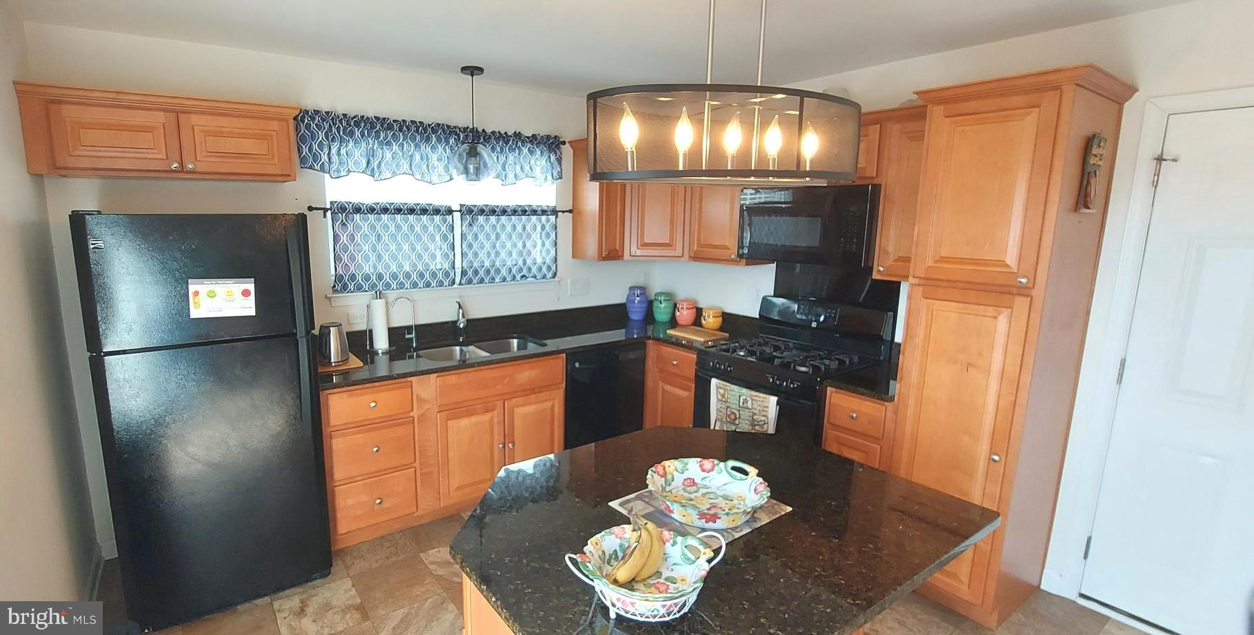 SUNNYSIDE VILLAGE - Residential