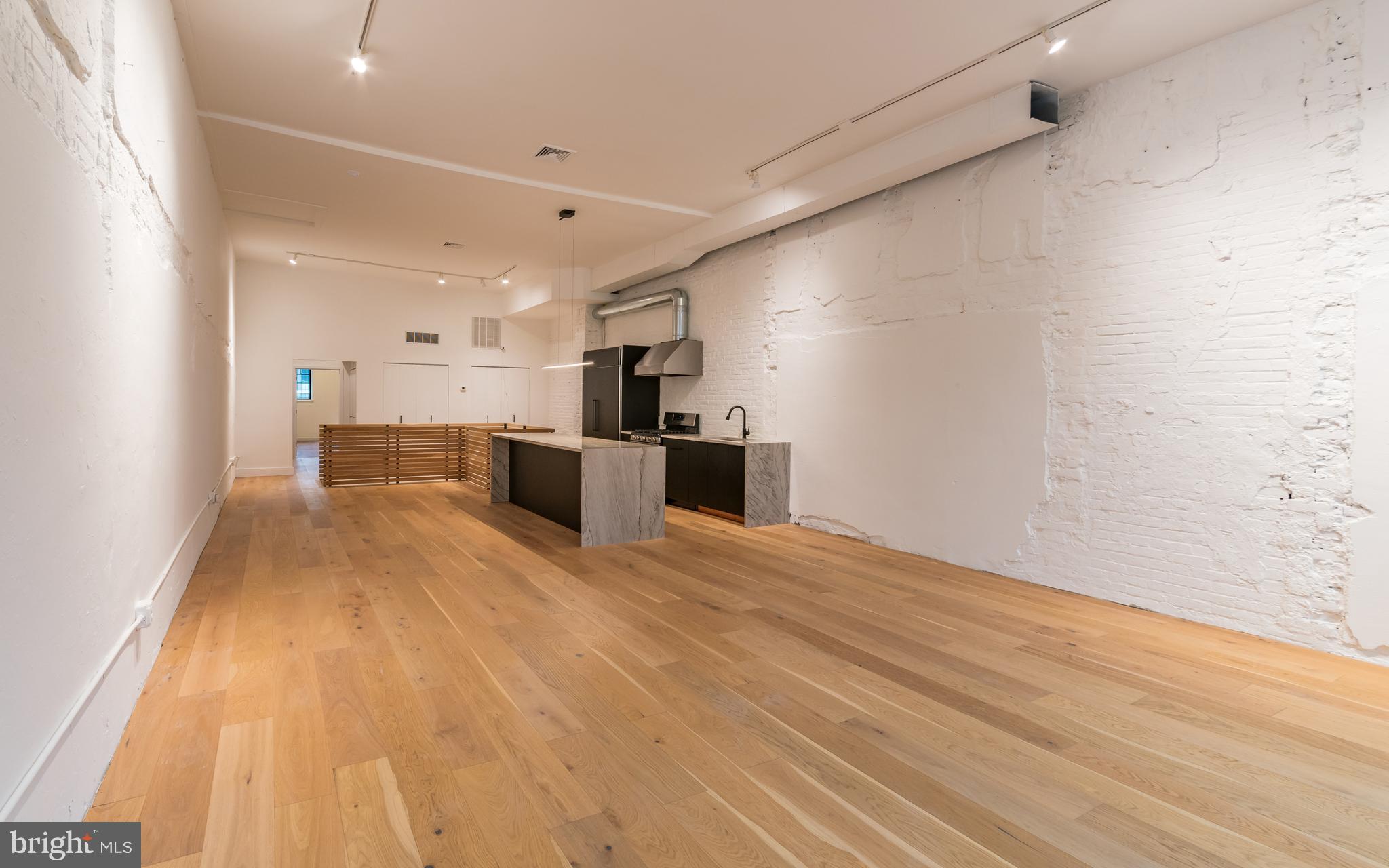 EAST PASSYUNK CROSSING - Residential Lease
