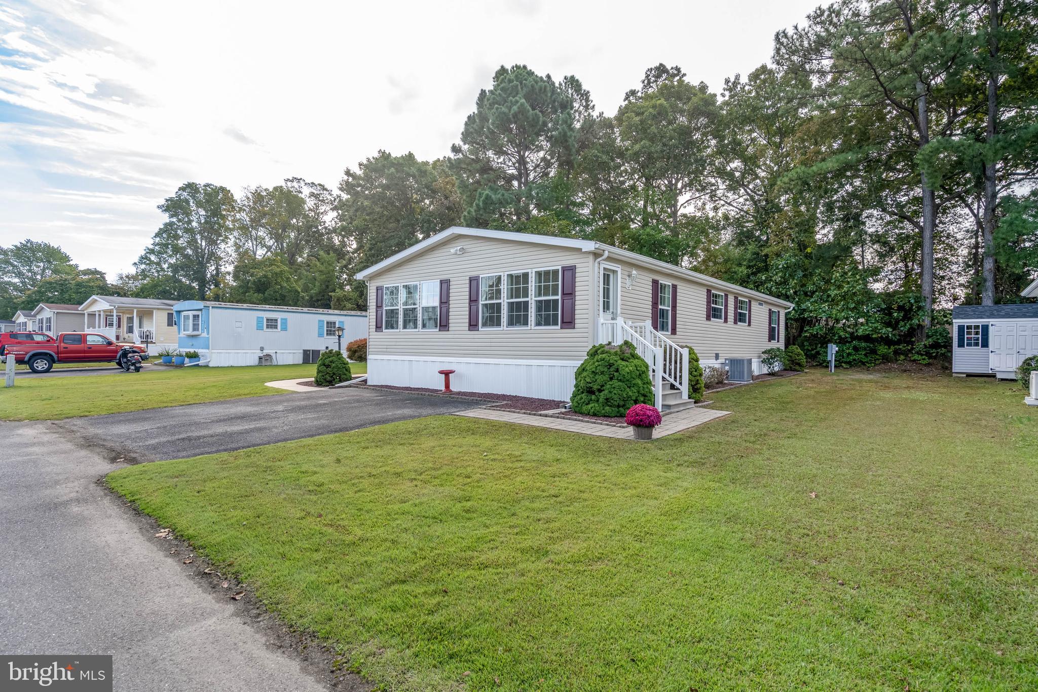 SILVERVIEW FARM MHP - Residential