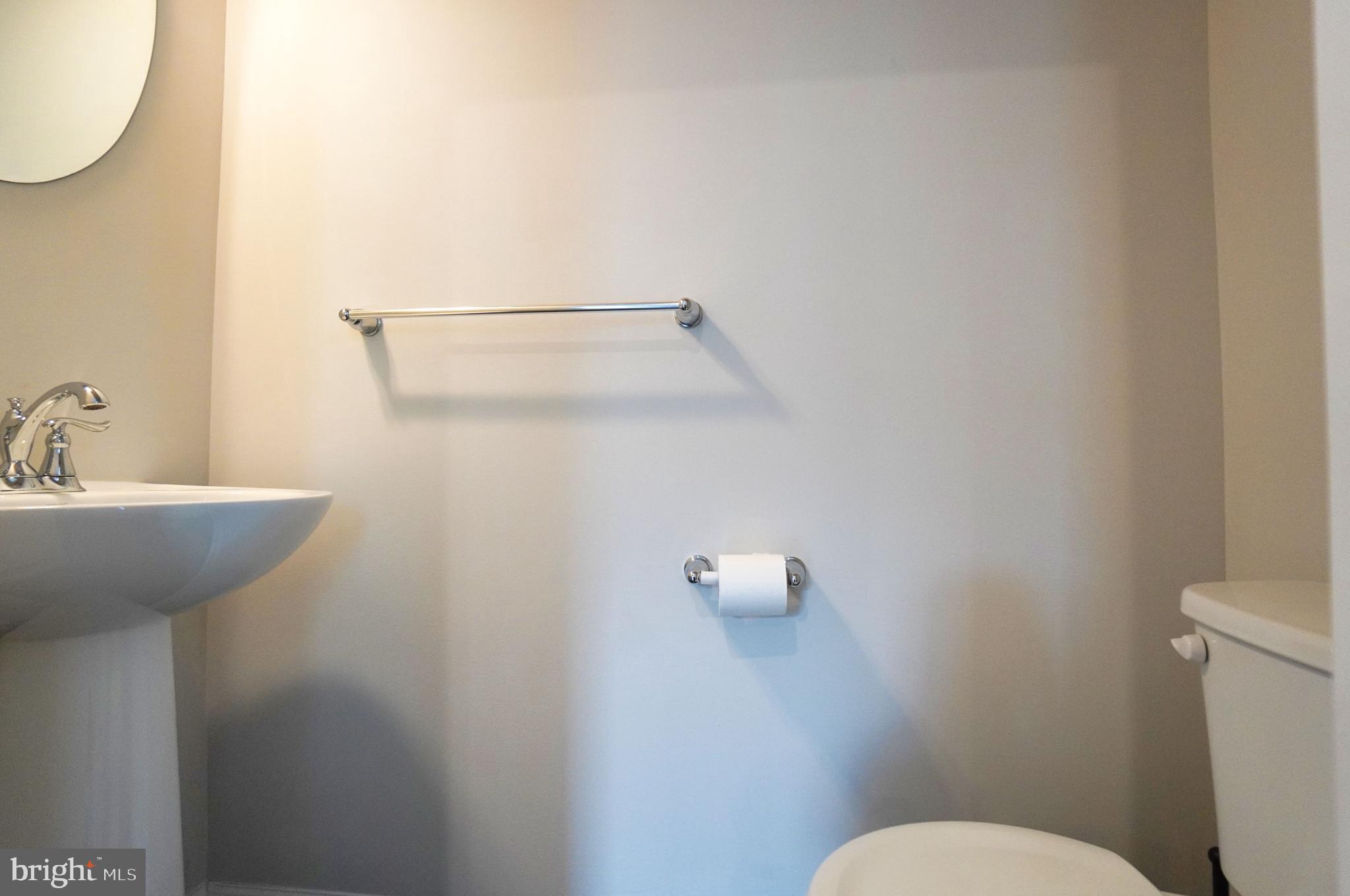 ANDALE GREEN - Residential Lease