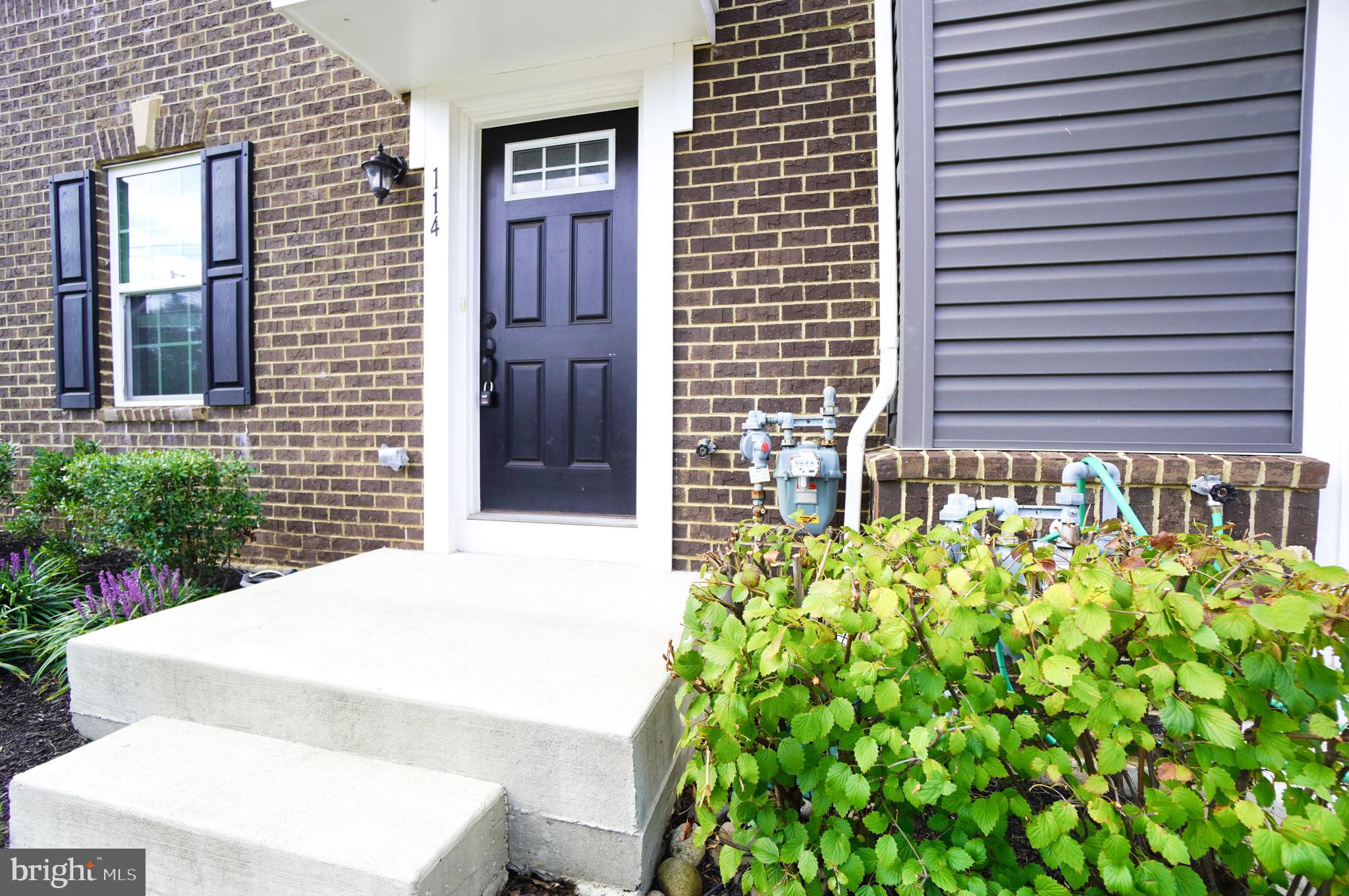 ANDALE GREEN - Residential Lease