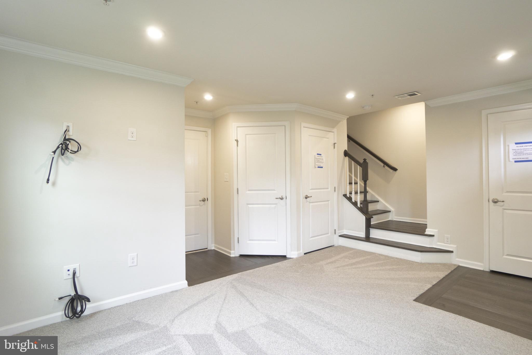 ANDALE GREEN - Residential Lease