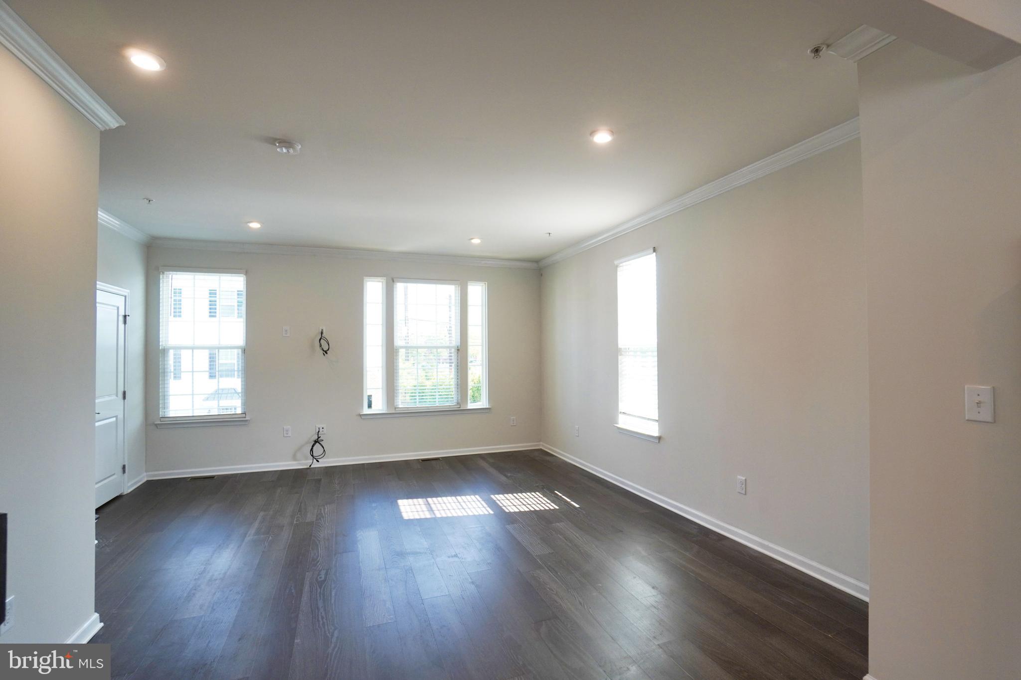 ANDALE GREEN - Residential Lease