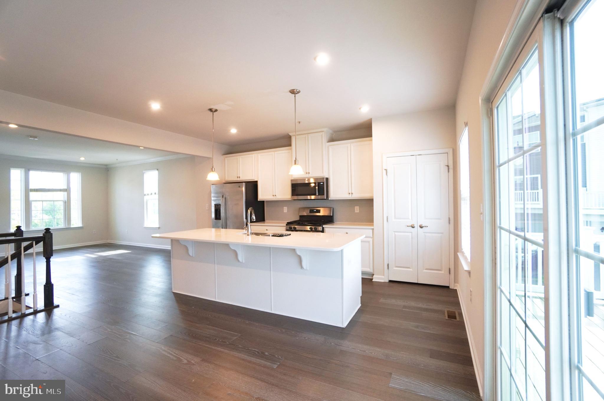 ANDALE GREEN - Residential Lease