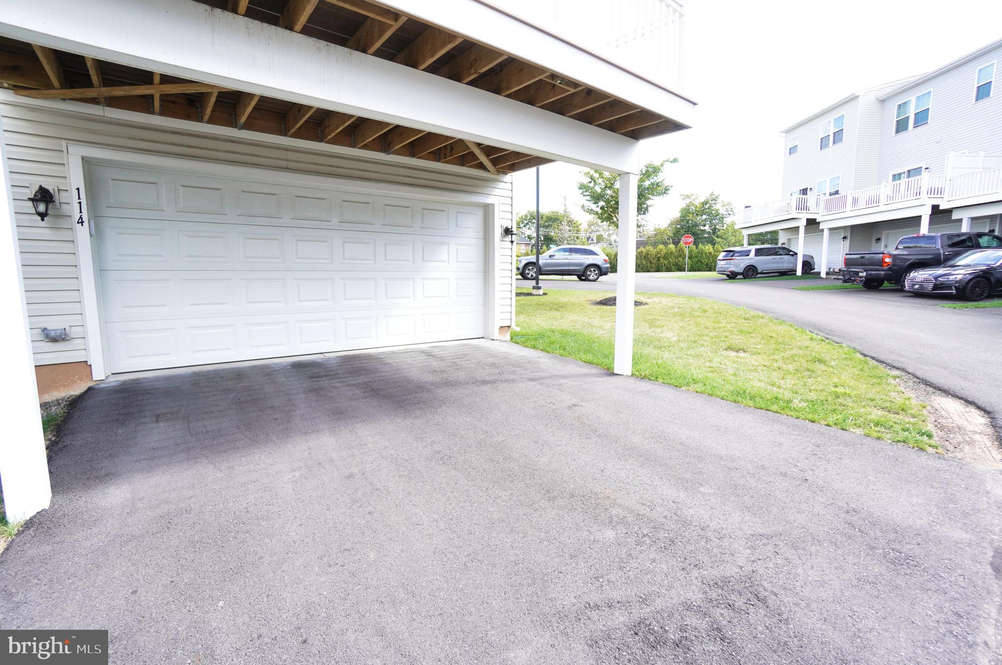 ANDALE GREEN - Residential Lease