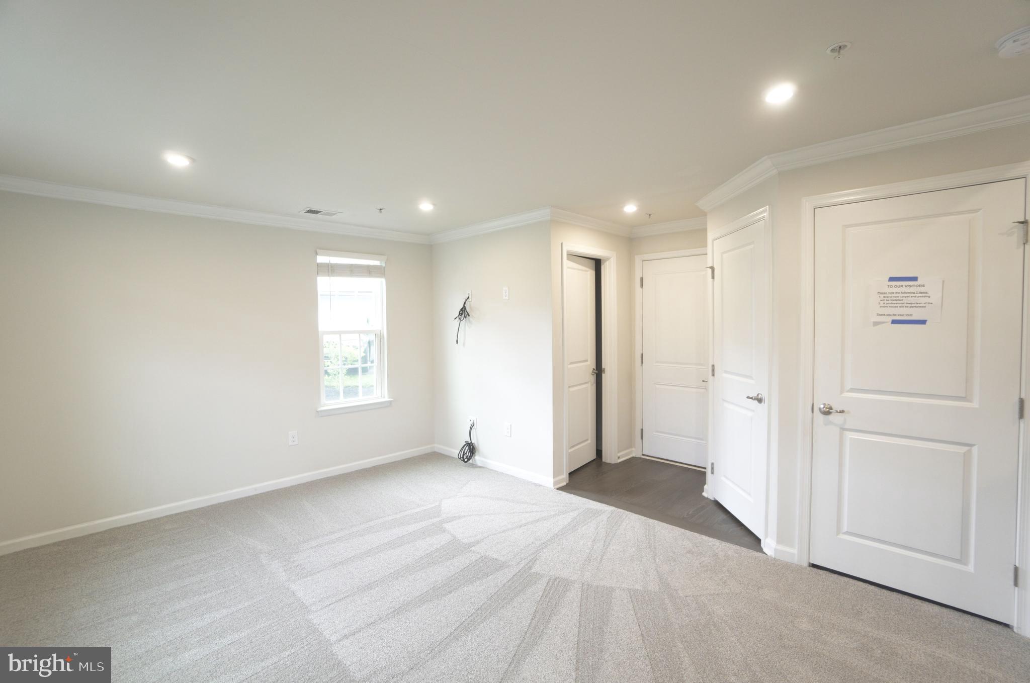 ANDALE GREEN - Residential Lease