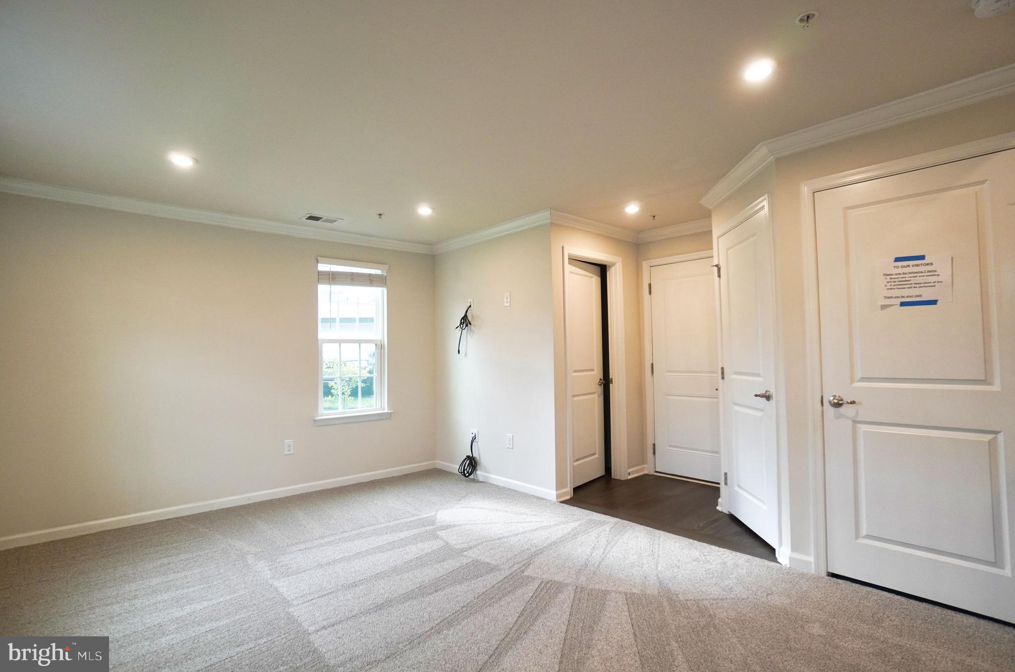 ANDALE GREEN - Residential Lease