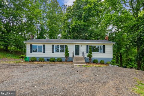 Homes For Sale - 12301 Gallahan Road<br/> CLINTON, MD 20735