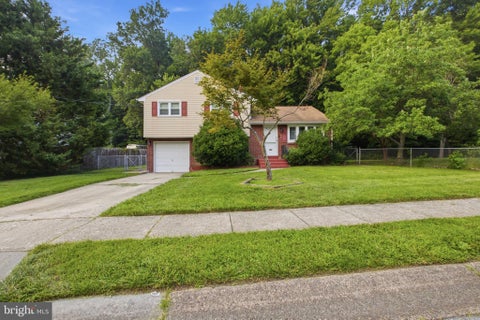 Homes For Sale - 417 Laurel Ave Ave<br/> WILMINGTON, DE 19809